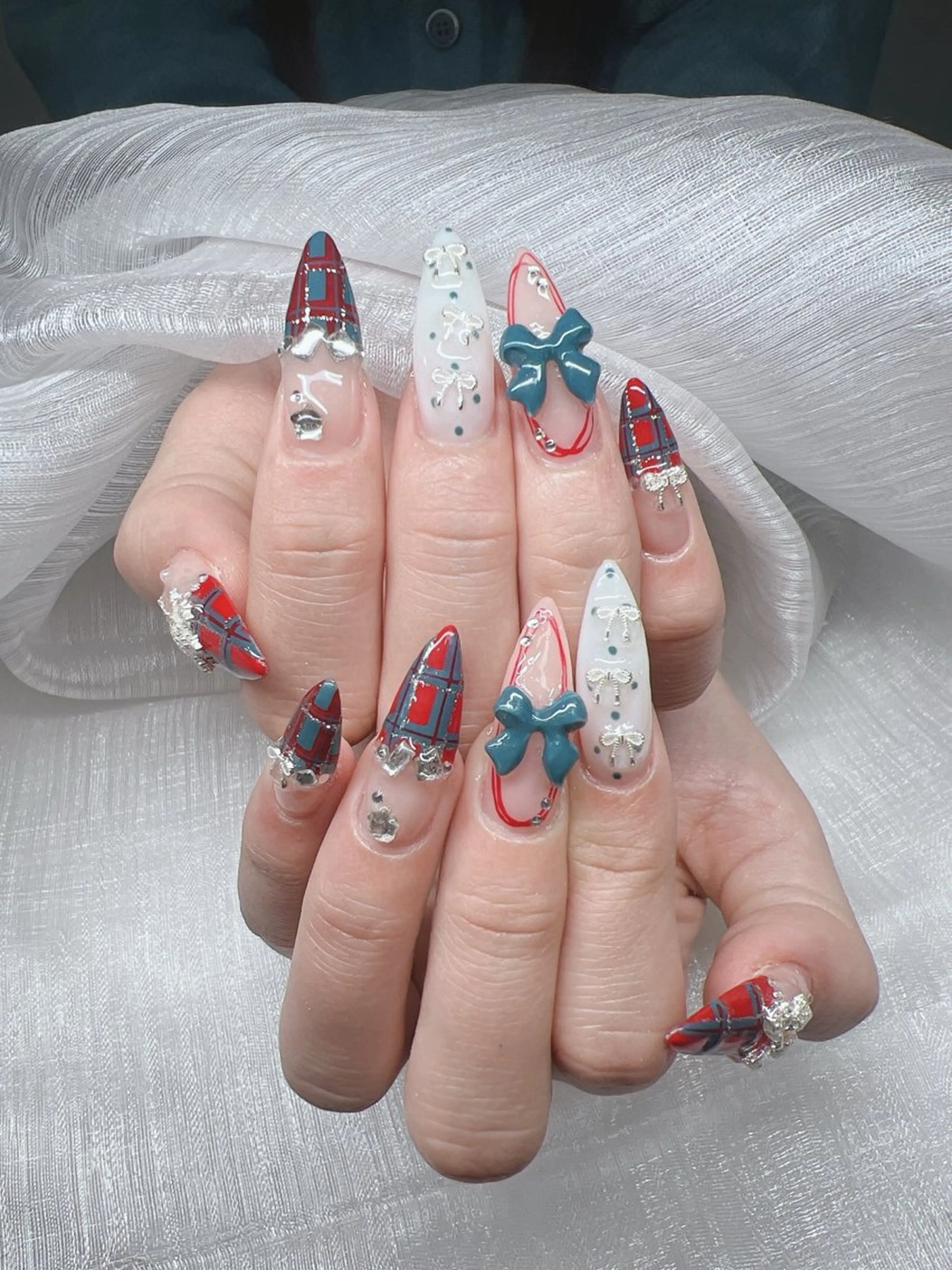 ネイル ハンドネイル Lee Nails チップ長さだし専門店のネイルデザイン