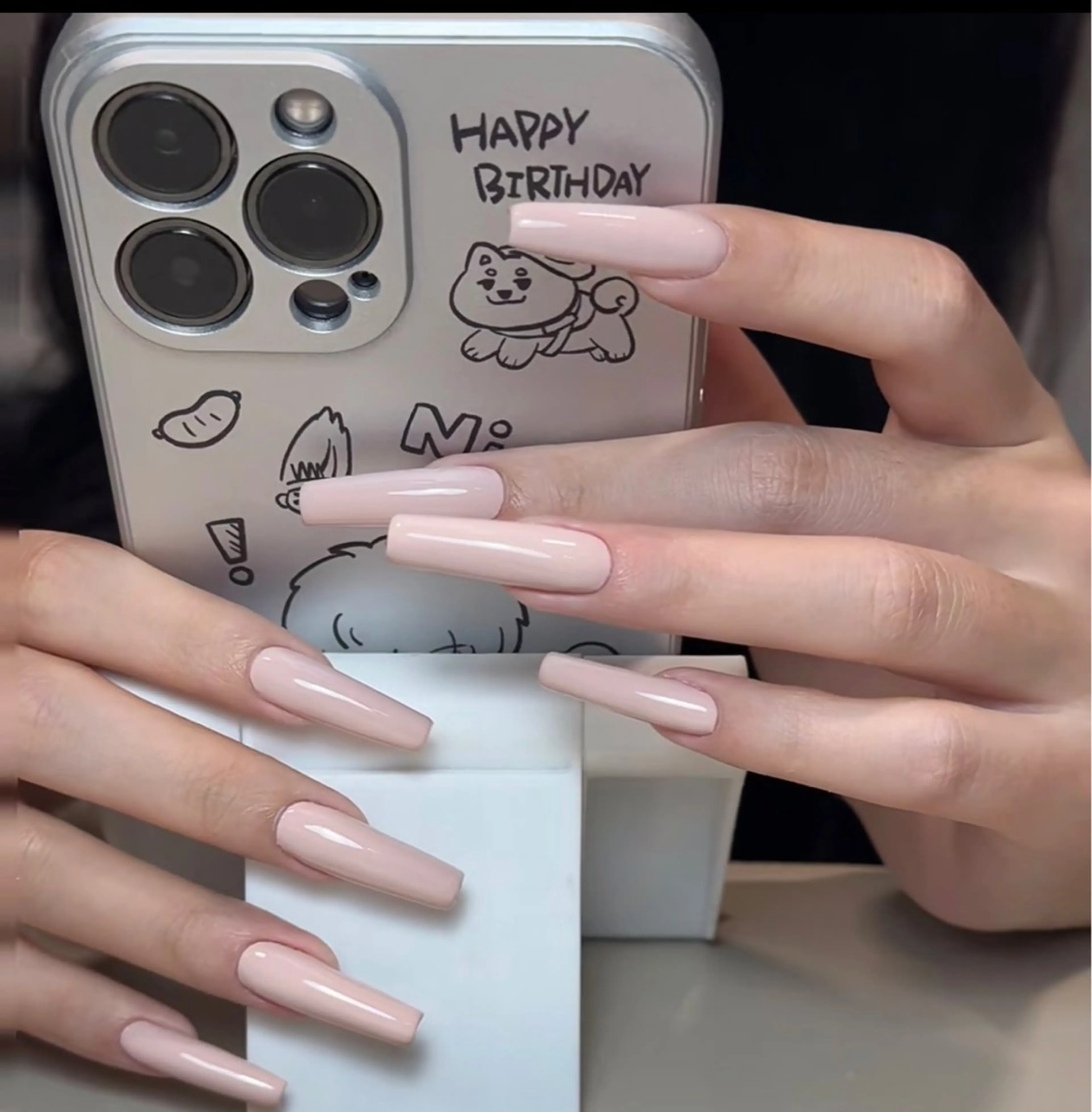 ミディアム ハンドネイル Chiin Nailのネイルデザイン