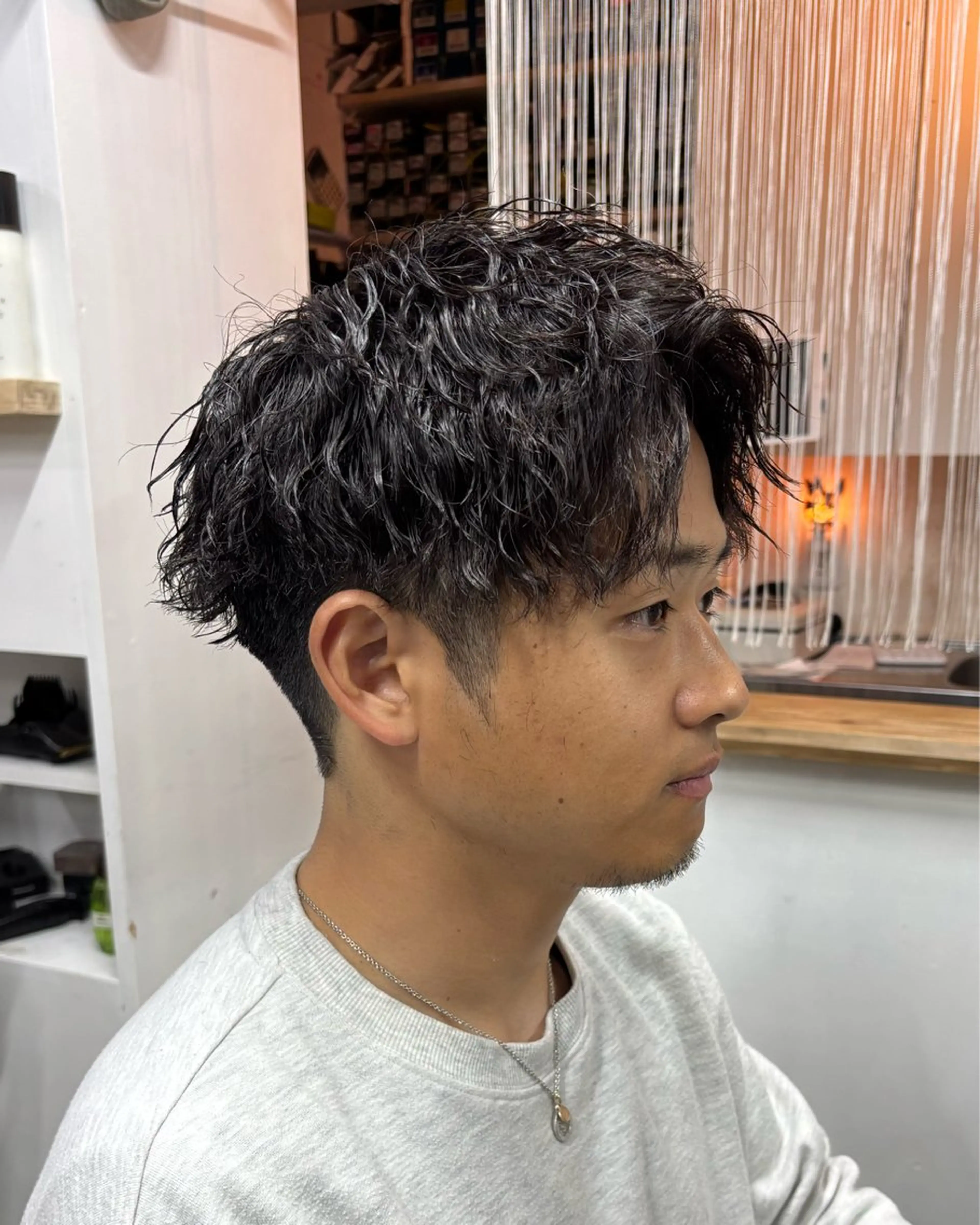 ショート パーマ メンズ アップバング homme, famille raugh【オム・ファミーユ・ラグ】所属・【メンズ特化】パーマ /マッシュ/たいちのヘアスタイル