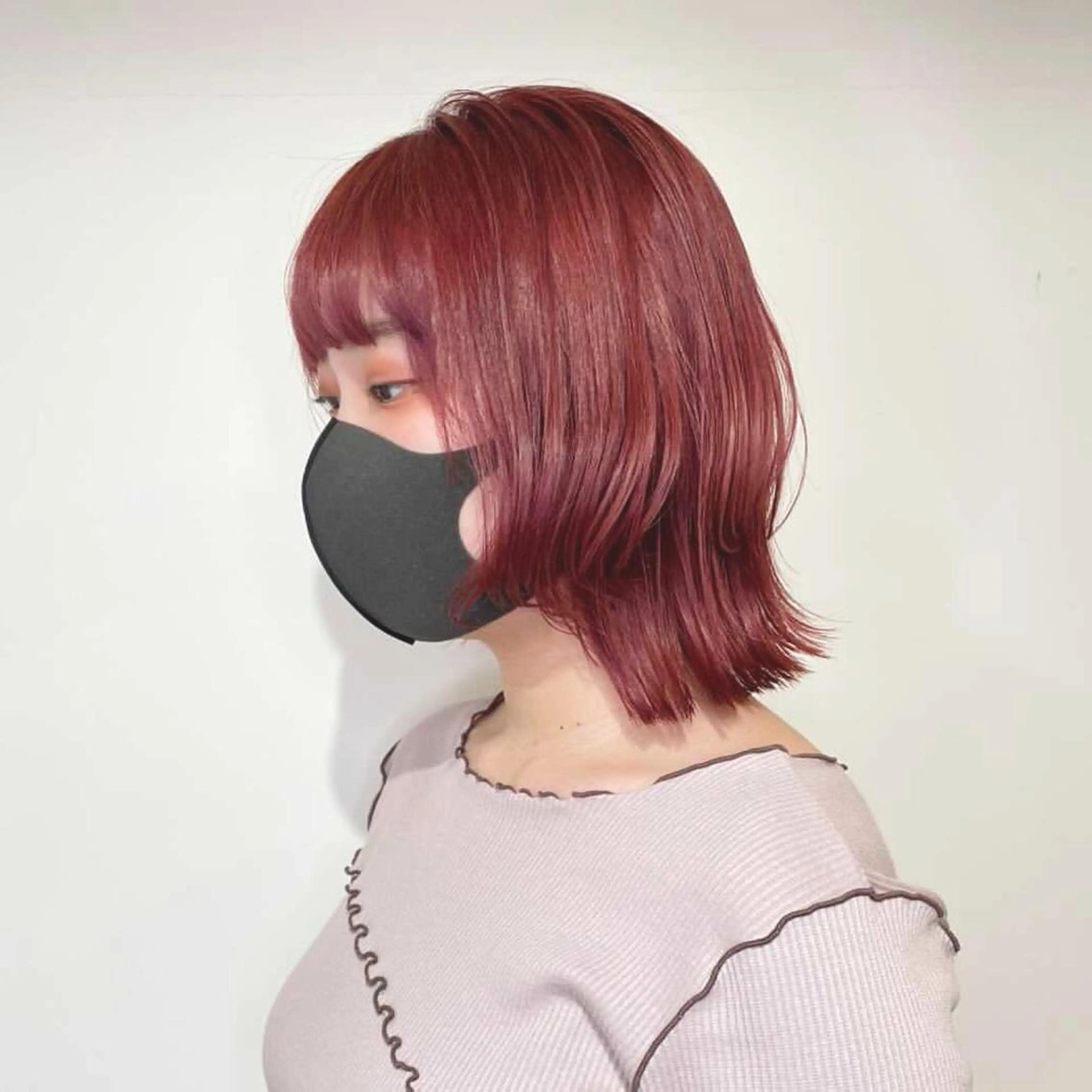 ショート カラー ピンクカラー ウルフカット 小川 美奈のヘアスタイル