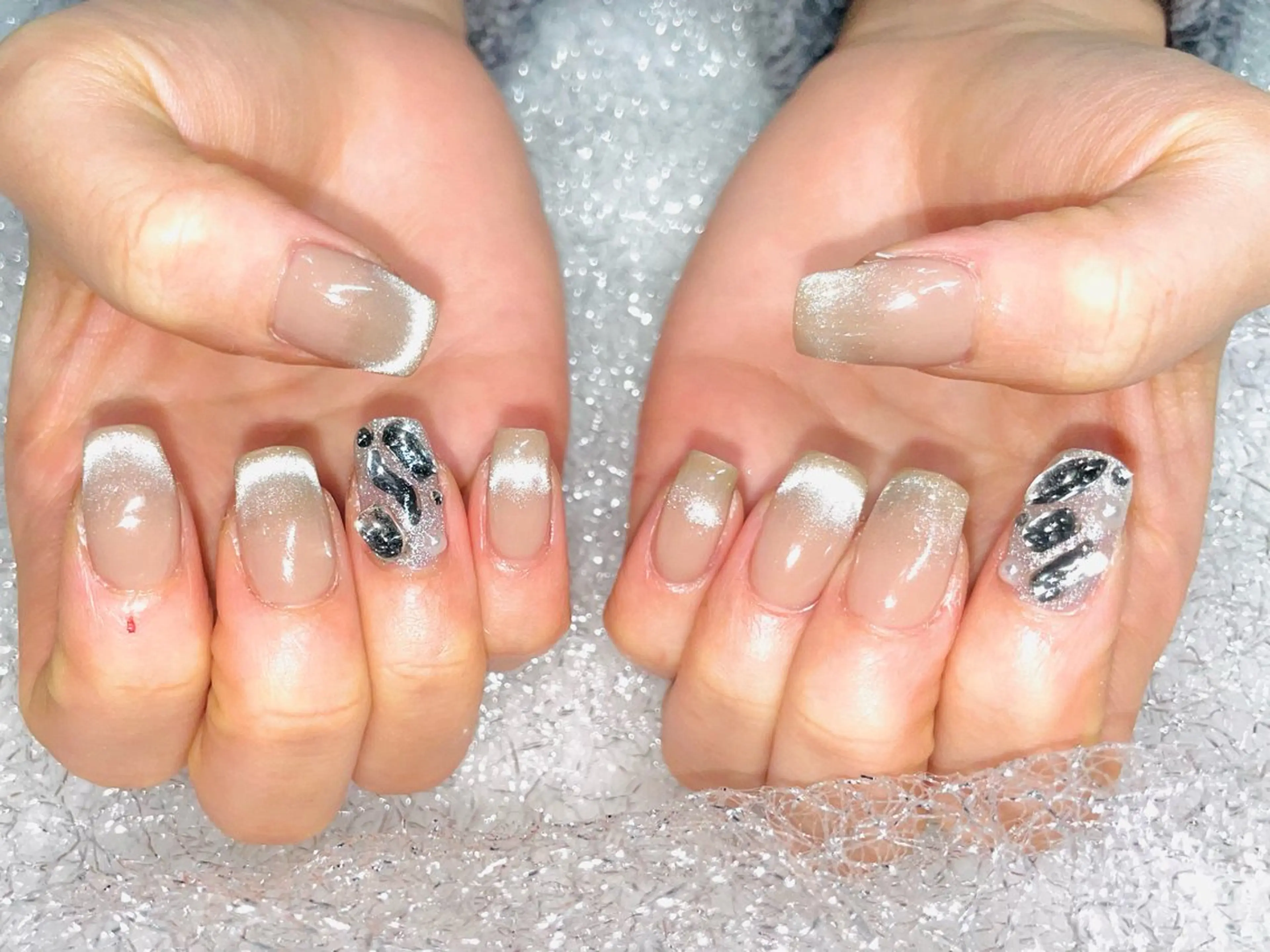 ネイル フレンチネイル ハンドネイル I-nail Moeのネイルデザイン