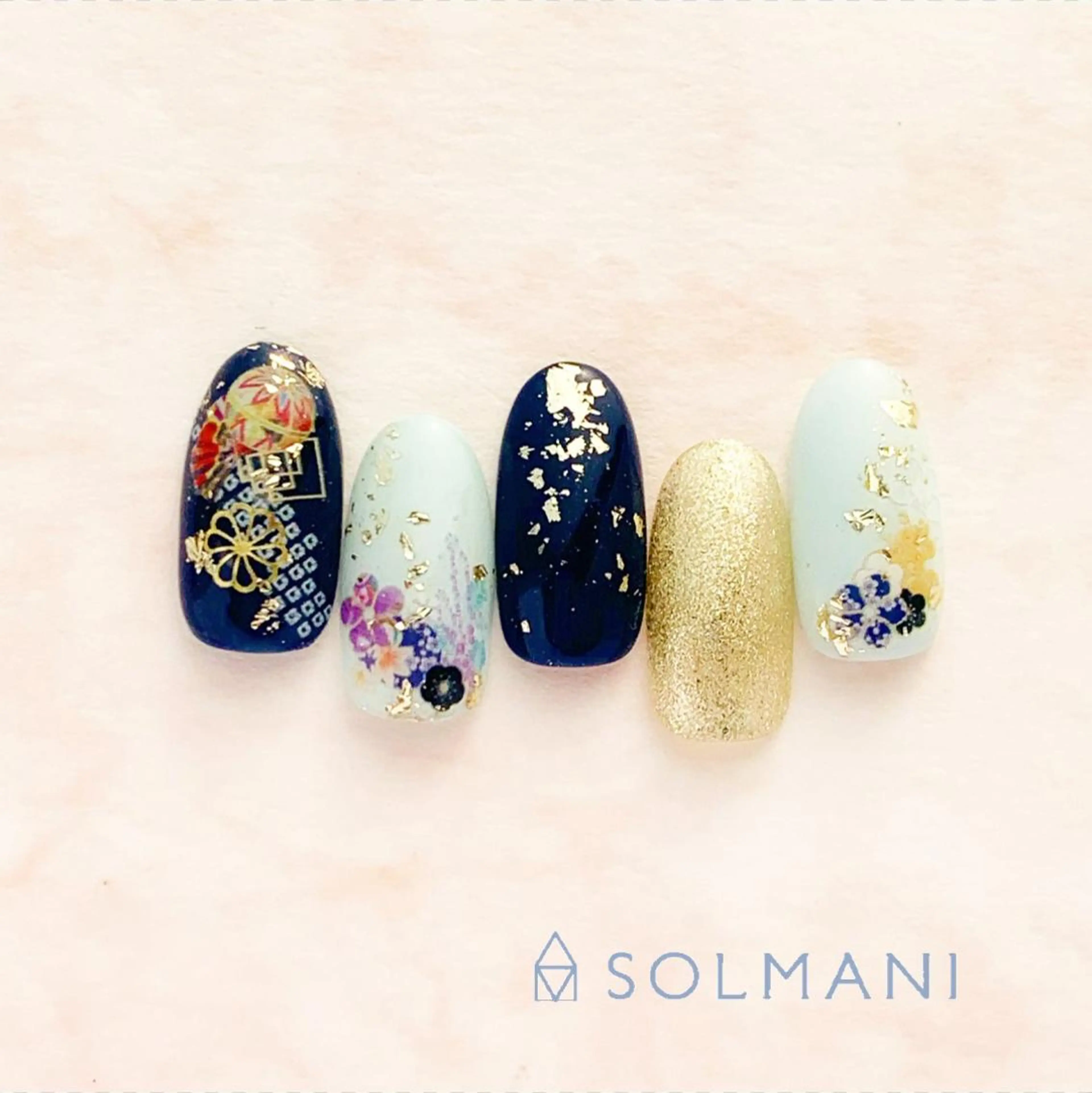 ネイル 成人式 SOLMANI 予約担当のネイルデザイン