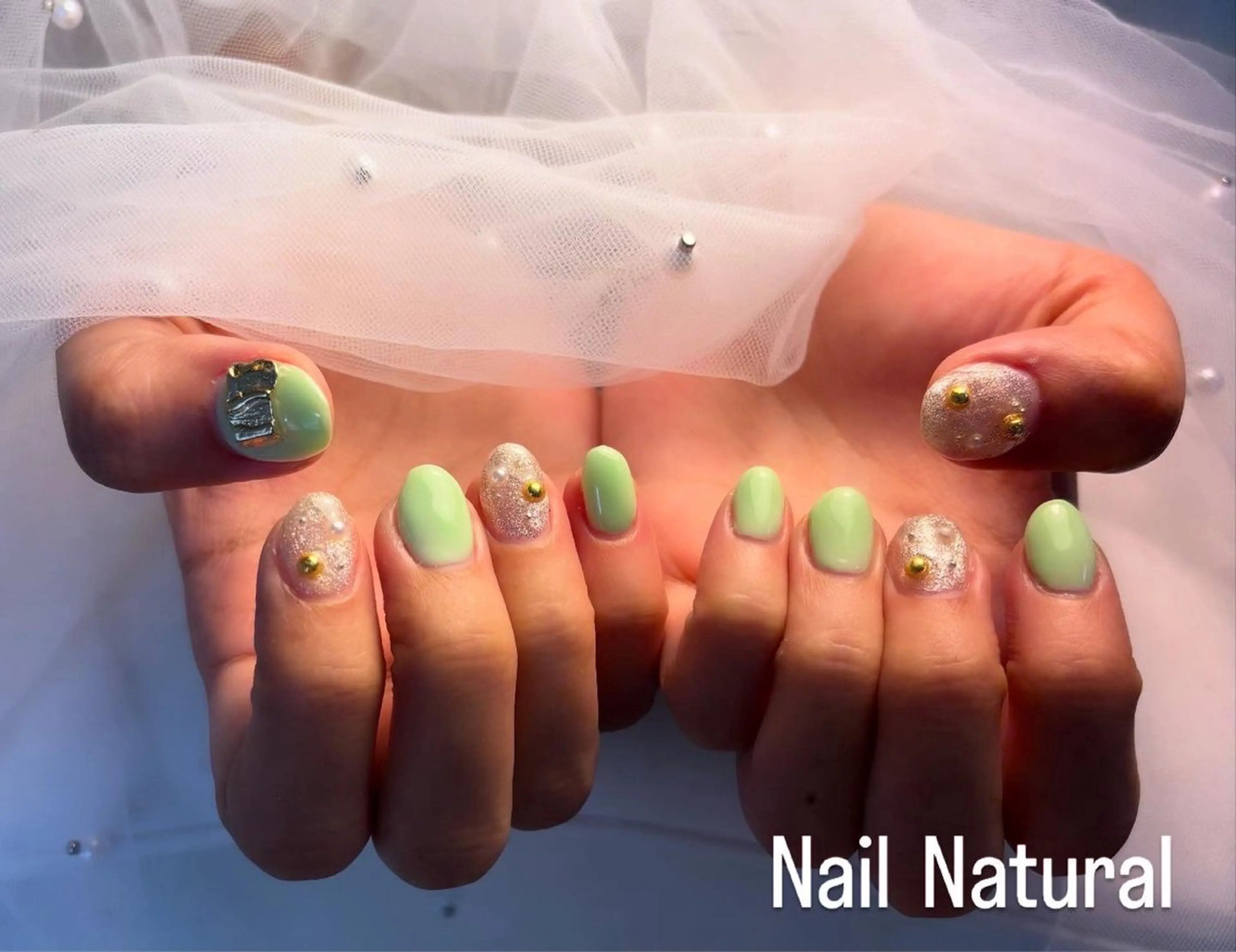 ネイル フラッシュネイル フットネイル フレンチネイル ジェルネイル ガラスフレンチ ハンドネイル Nail salon Natulalのネイルデザイン