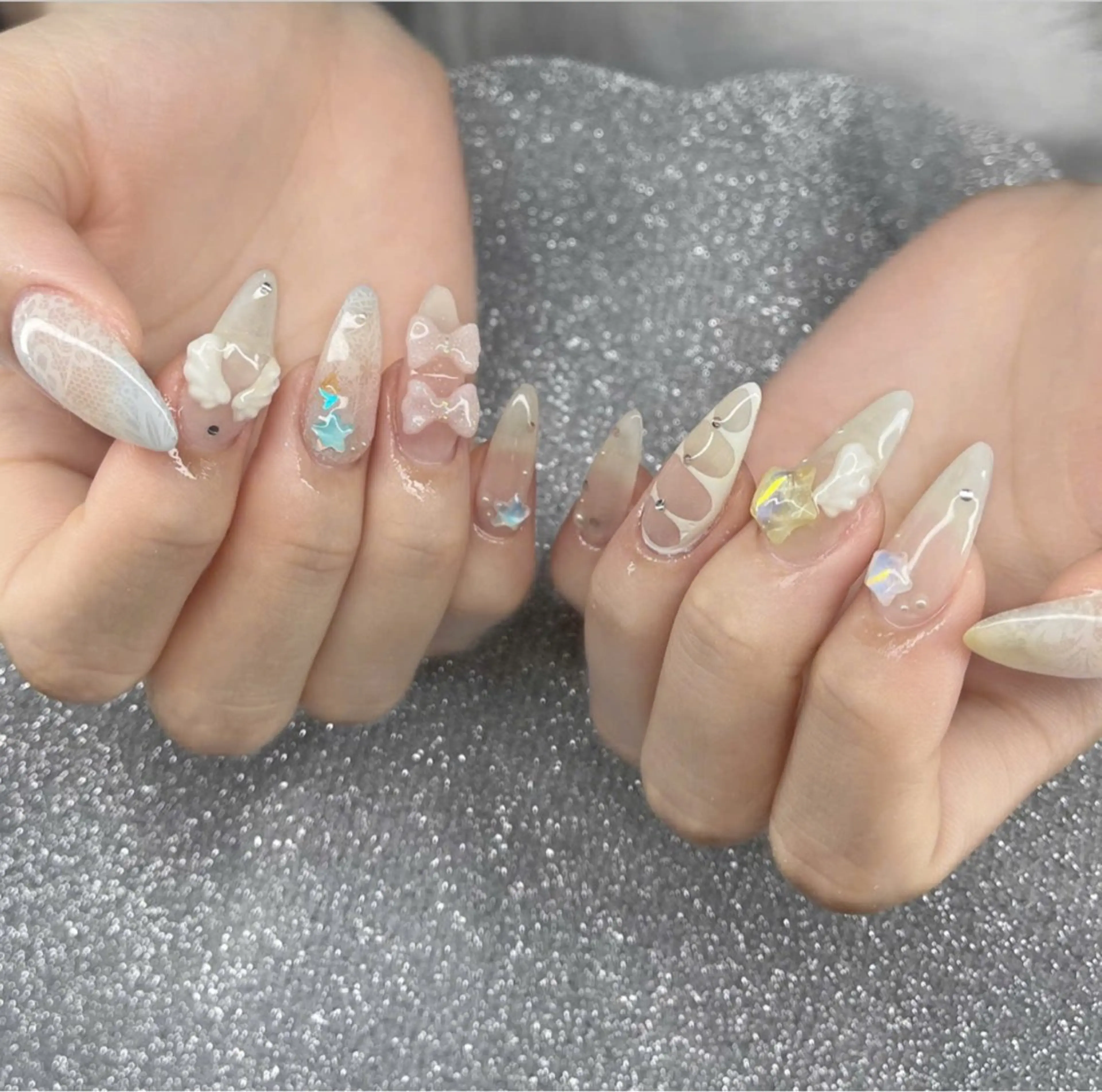 ネイル フレンチネイル キラキラネイル マグネットネイル ミラーネイル ニュアンスネイル ハンドネイル Lyn TA Nailのネイルデザイン
