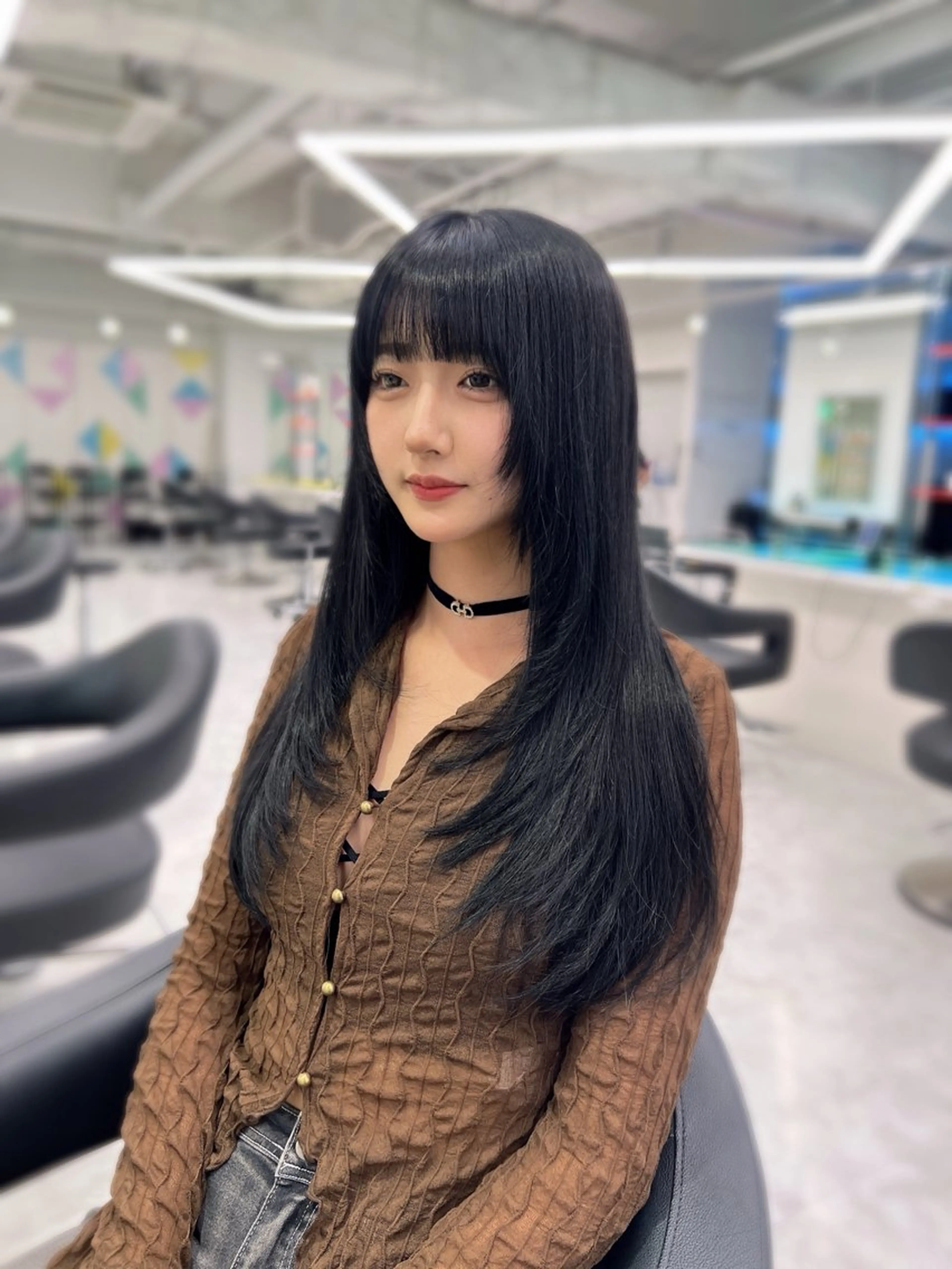 ロング カラー 🇨🇳中韓レイヤー 暗髪カラー🇰🇷のヘアスタイル