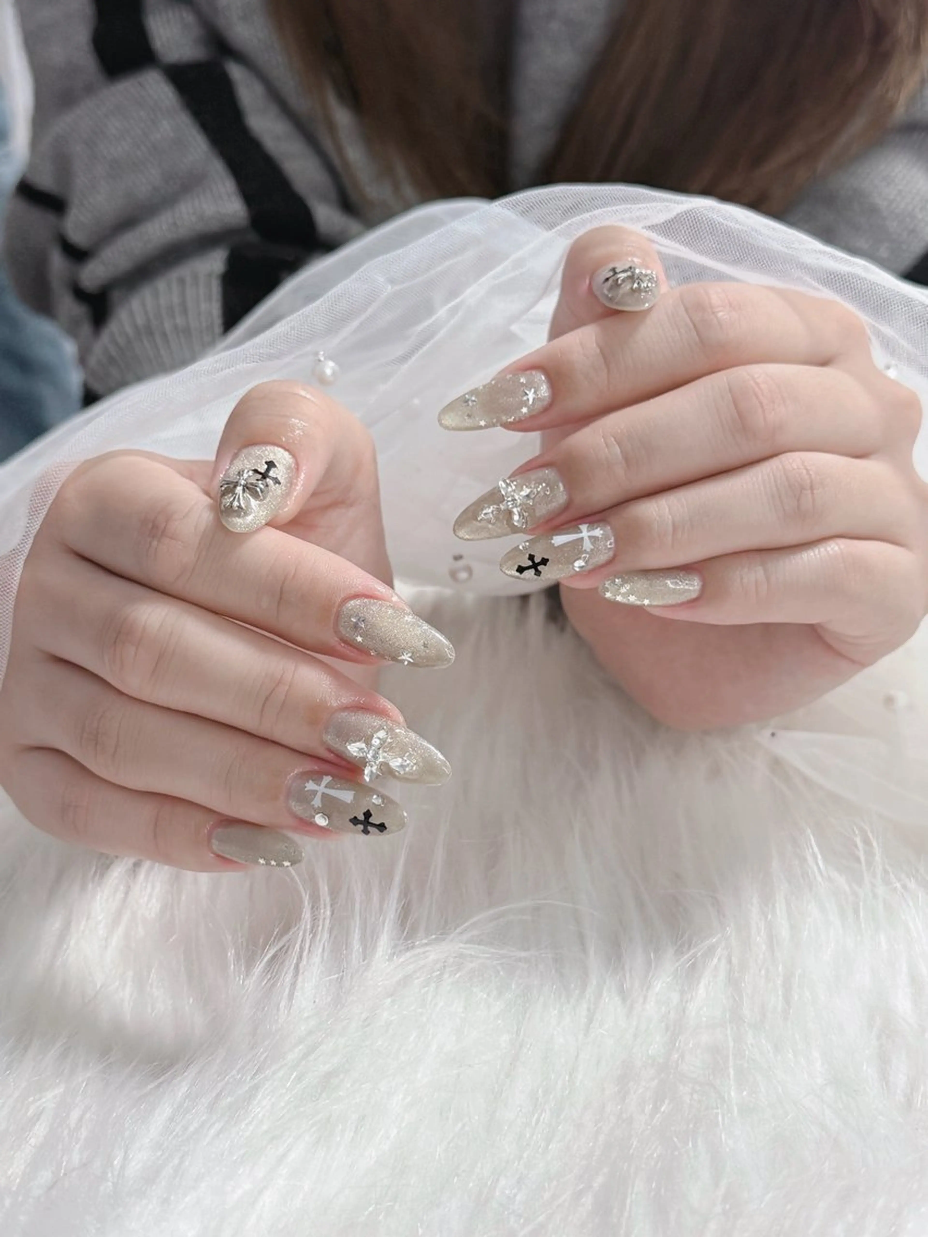 ネイル アートネイル ジェルネイル グラデーション キラキラネイル ミラーネイル ハンドネイル Kitty Nailのネイルデザイン