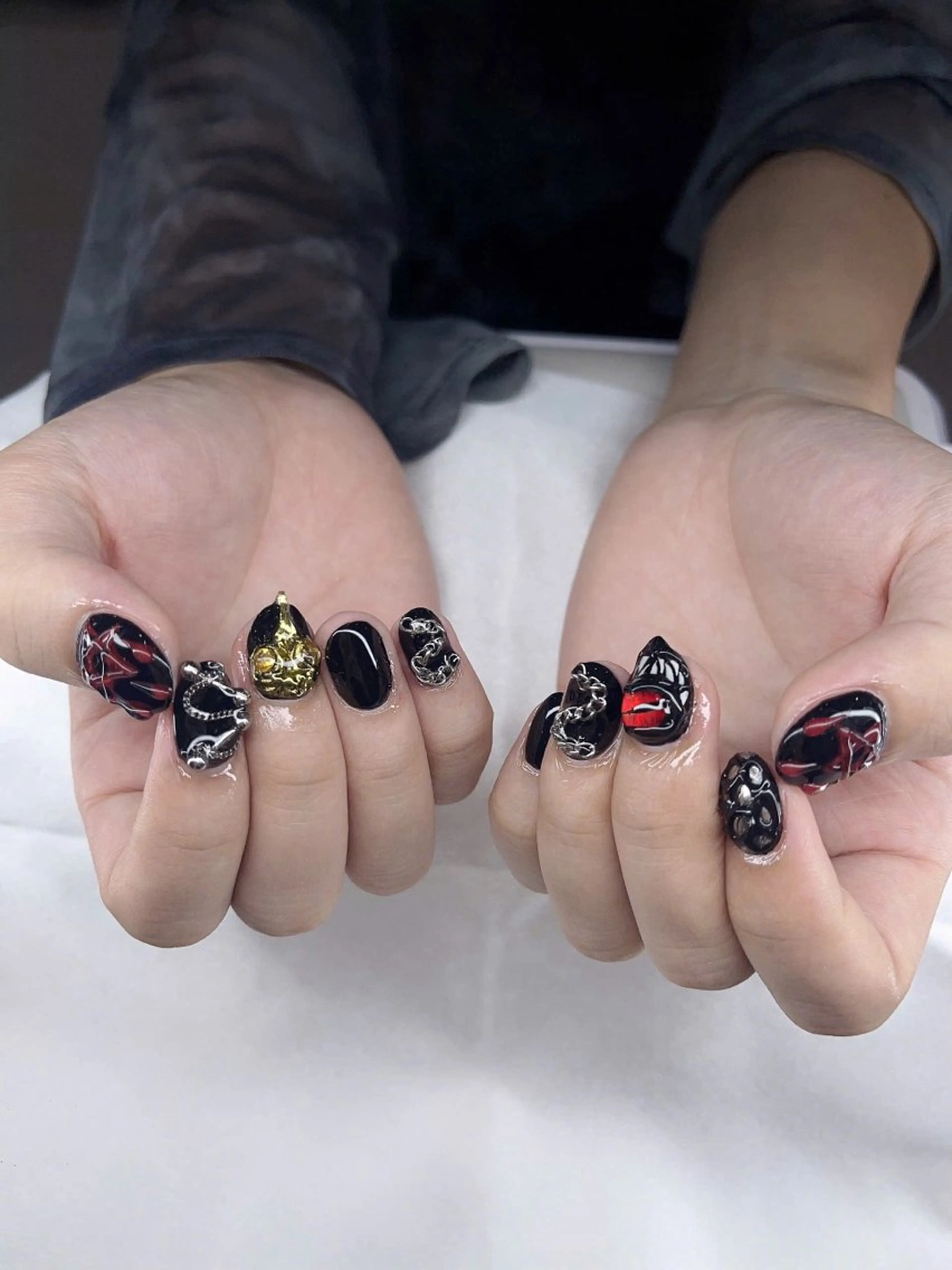 ネイル アニマル柄 オーロラネイル チークネイル フラッシュネイル ジェルネイル ハンドネイル T.A Nail Salon所属・Lyna Nail のネイルデザイン