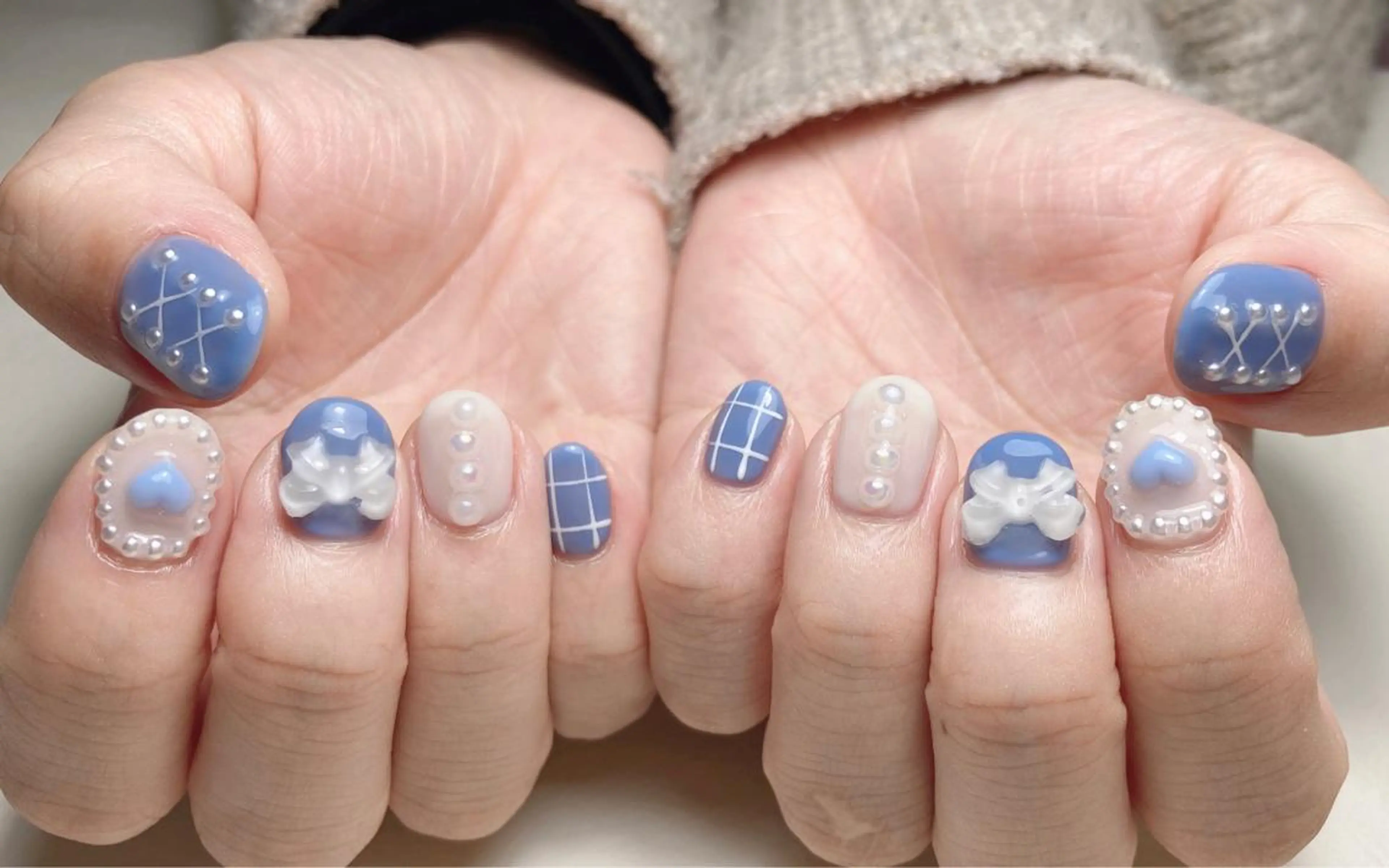 ネイル ewt miniのマツエク・マツパデザイン