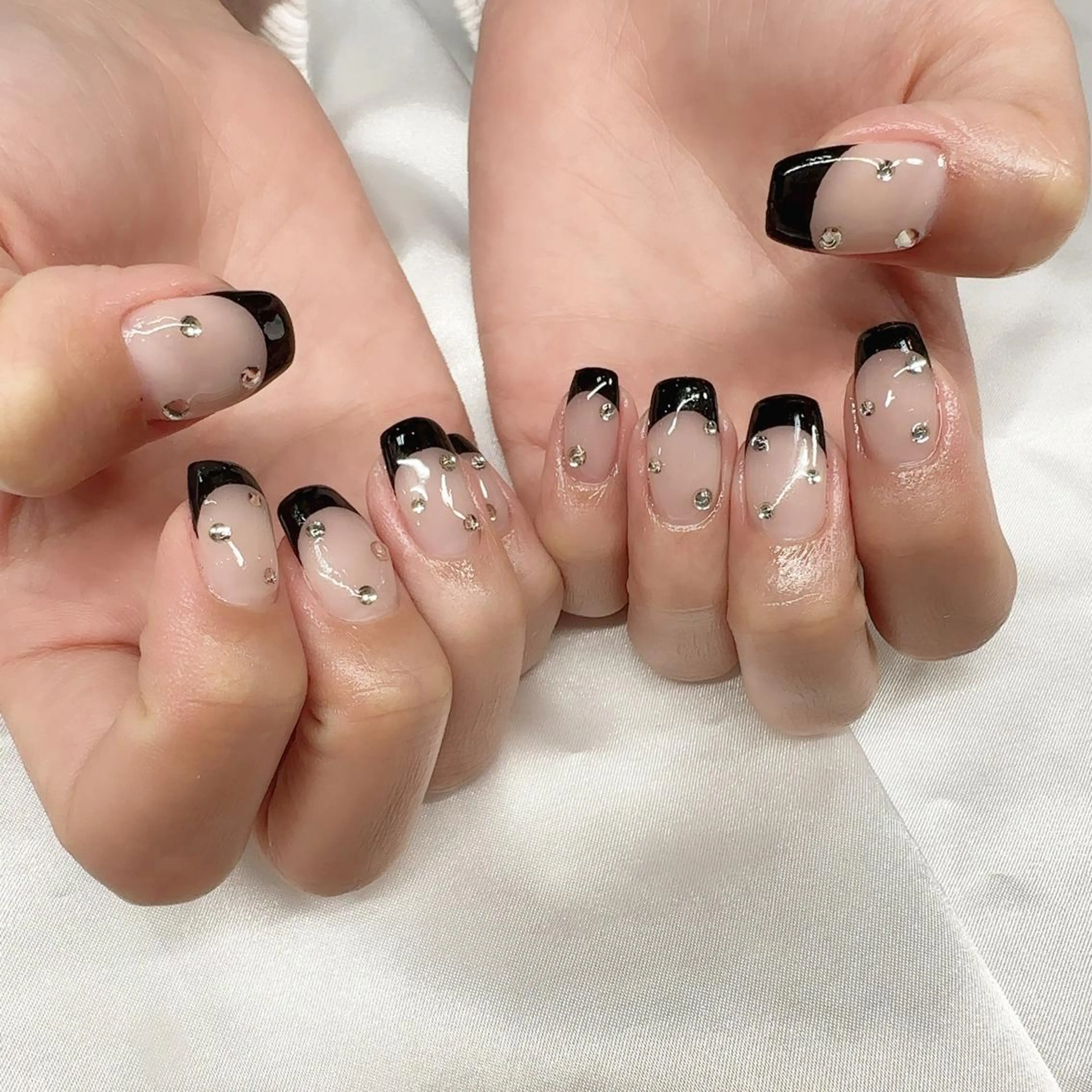 ネイル ハンドネイル ハンドケア AKI ♥︎のネイルデザイン