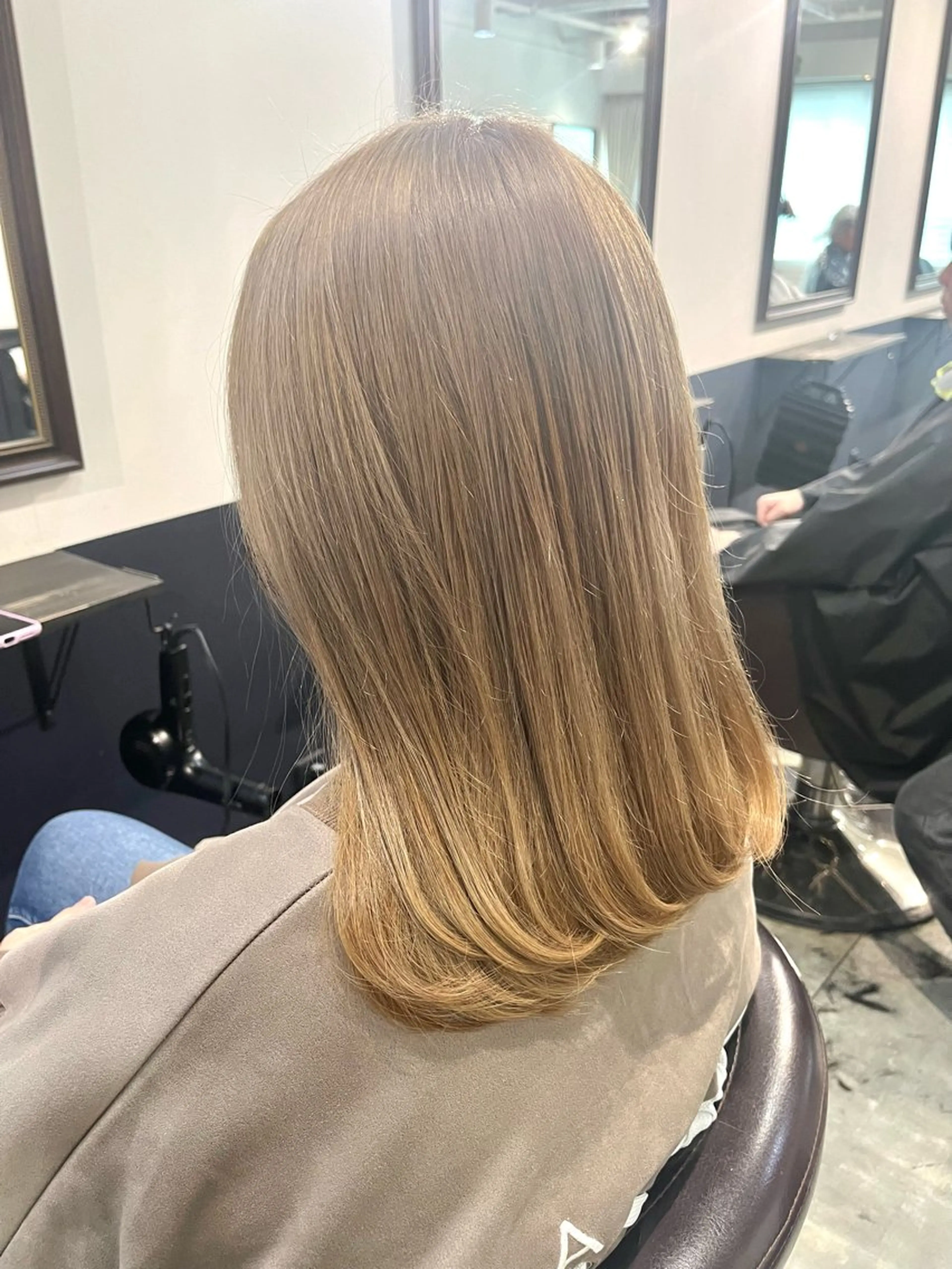 ロング カット ヘアカラー トリートメント 🌈カラー特化 ハイトーンけいと🌈のヘアスタイル