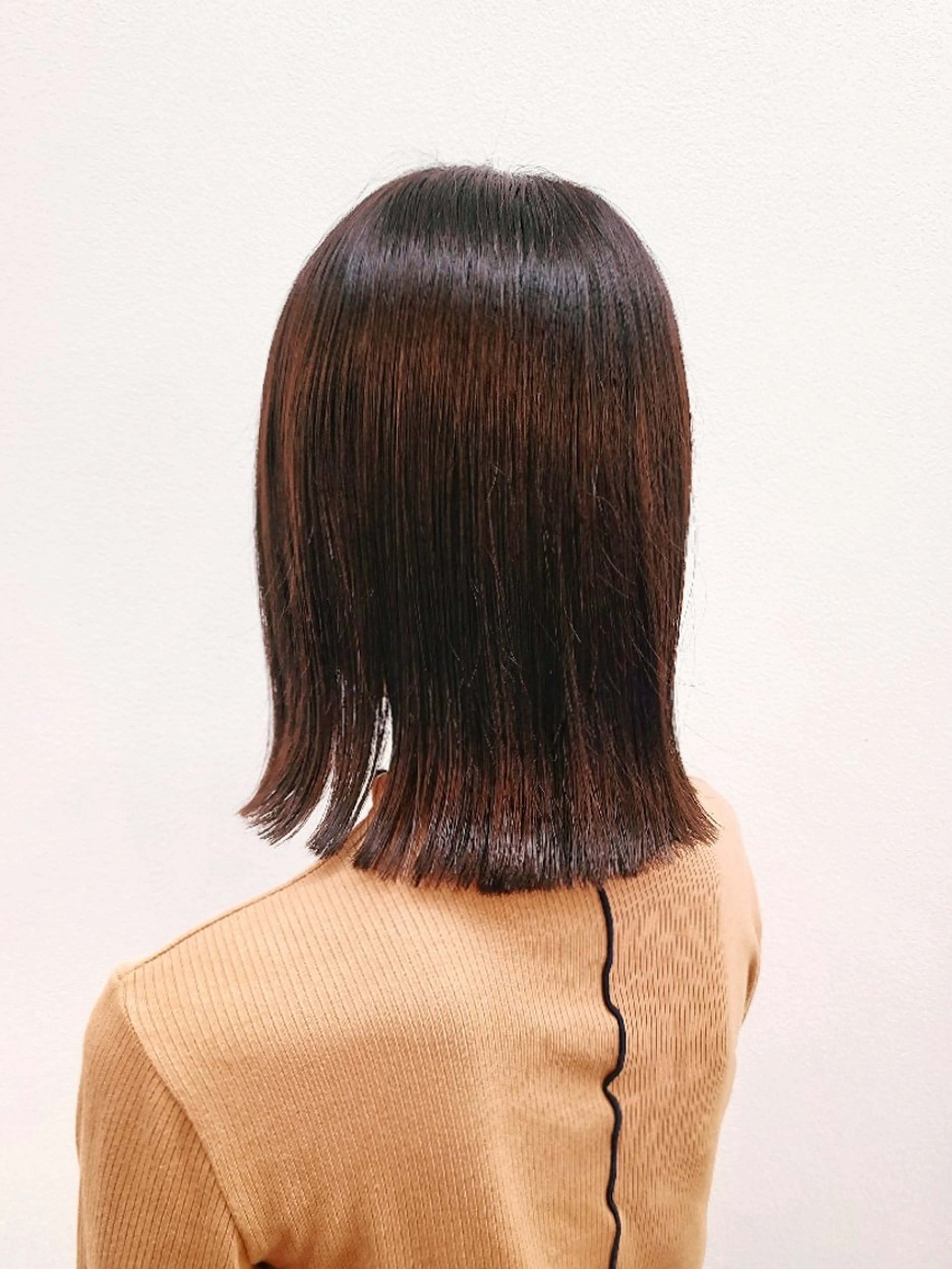 ミディアム カット yolo.所属・夜特化型ヘアサロン 𓃱yolo.タナベのヘアスタイル