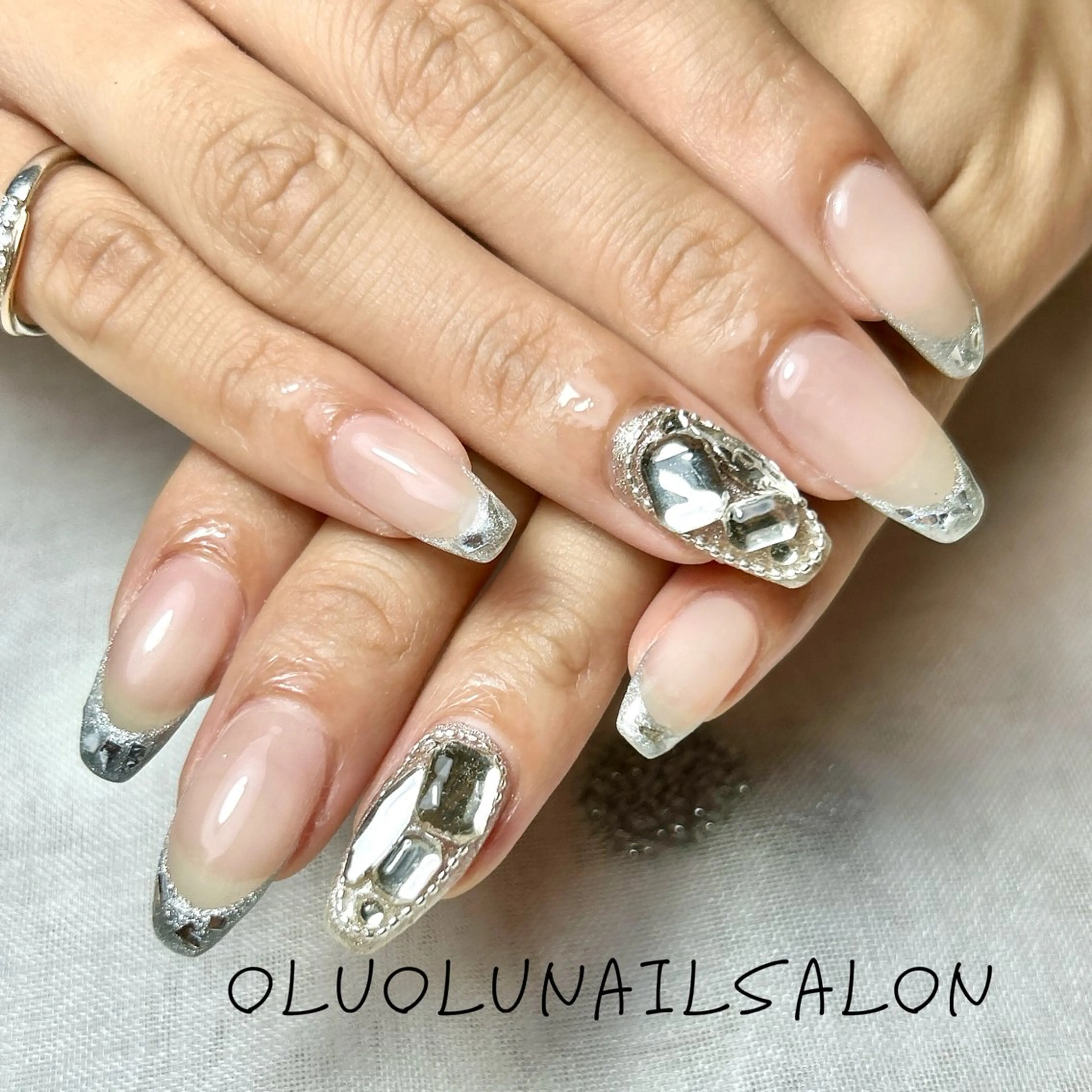 ネイル フレンチネイル oluolu nailsalonのネイルデザイン
