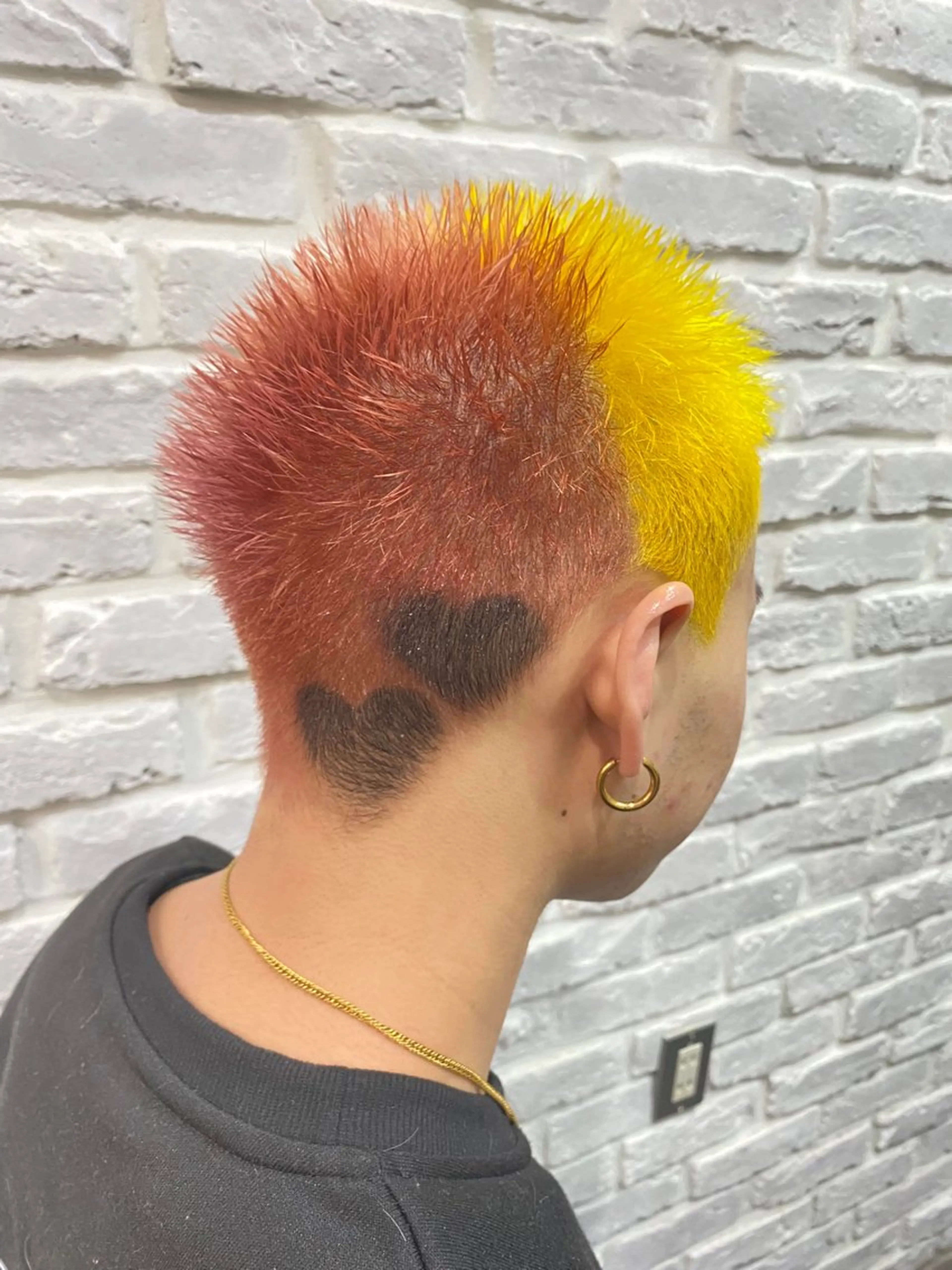 カラー メンズ デザインカラー ツートーンカラー カット ヘアカラー トリートメント 🦄🩵YUNA 🩵🦄のヘアスタイル