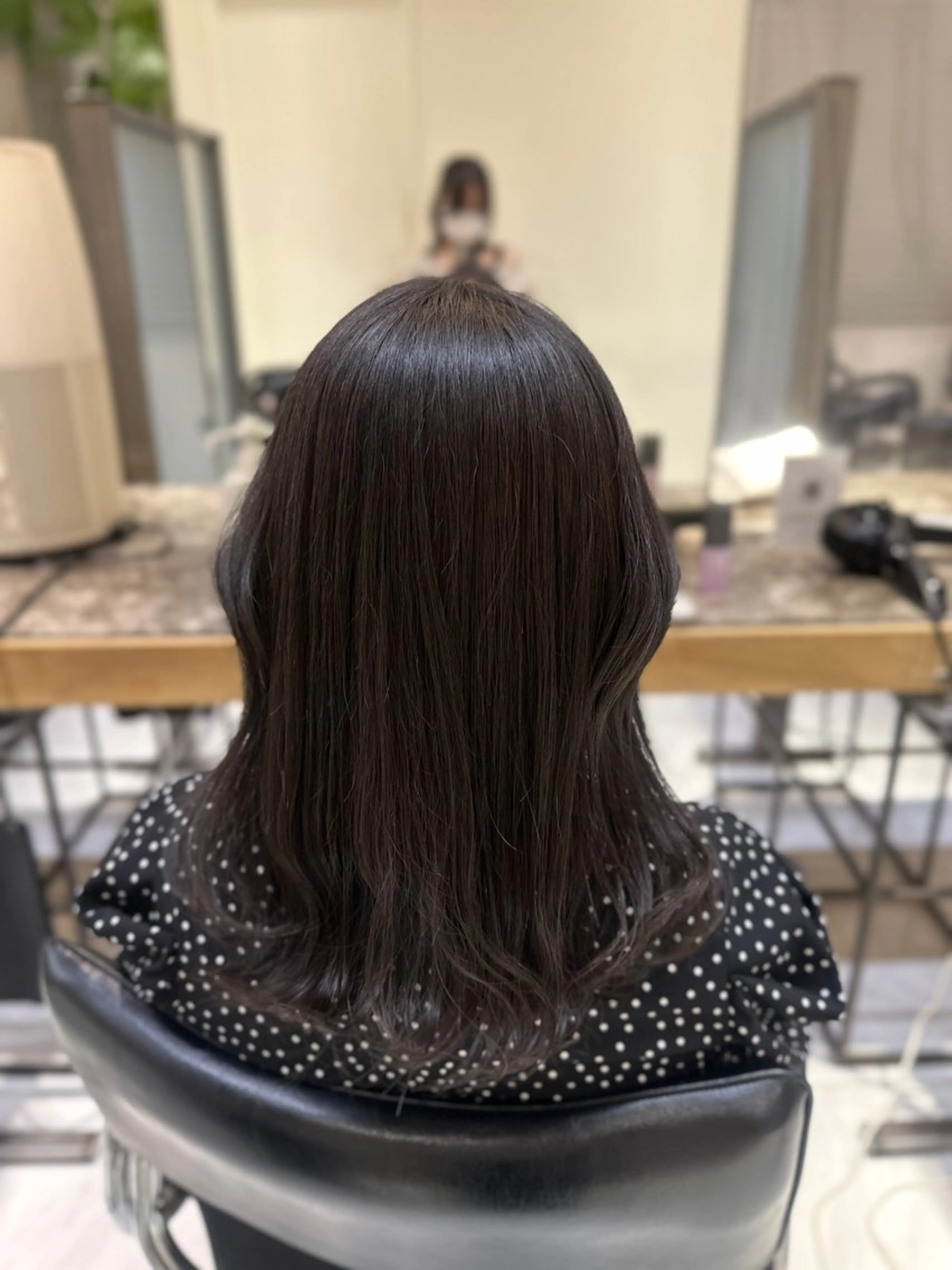 セミロング 艶ブリーチ/カット kurumi🌼のヘアスタイル