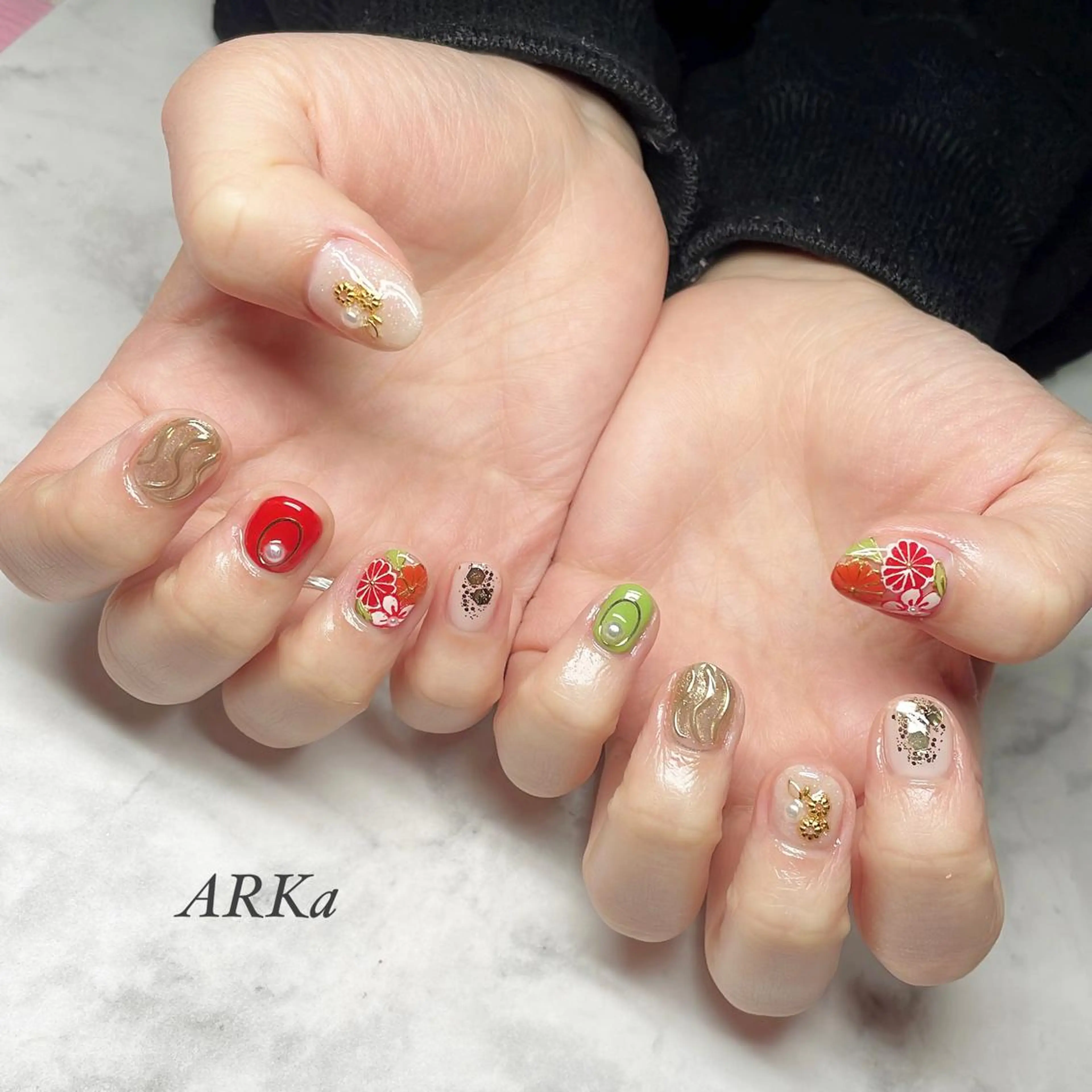 ネイル ミラーネイル ハンドネイル ARKα Nishiのネイルデザイン