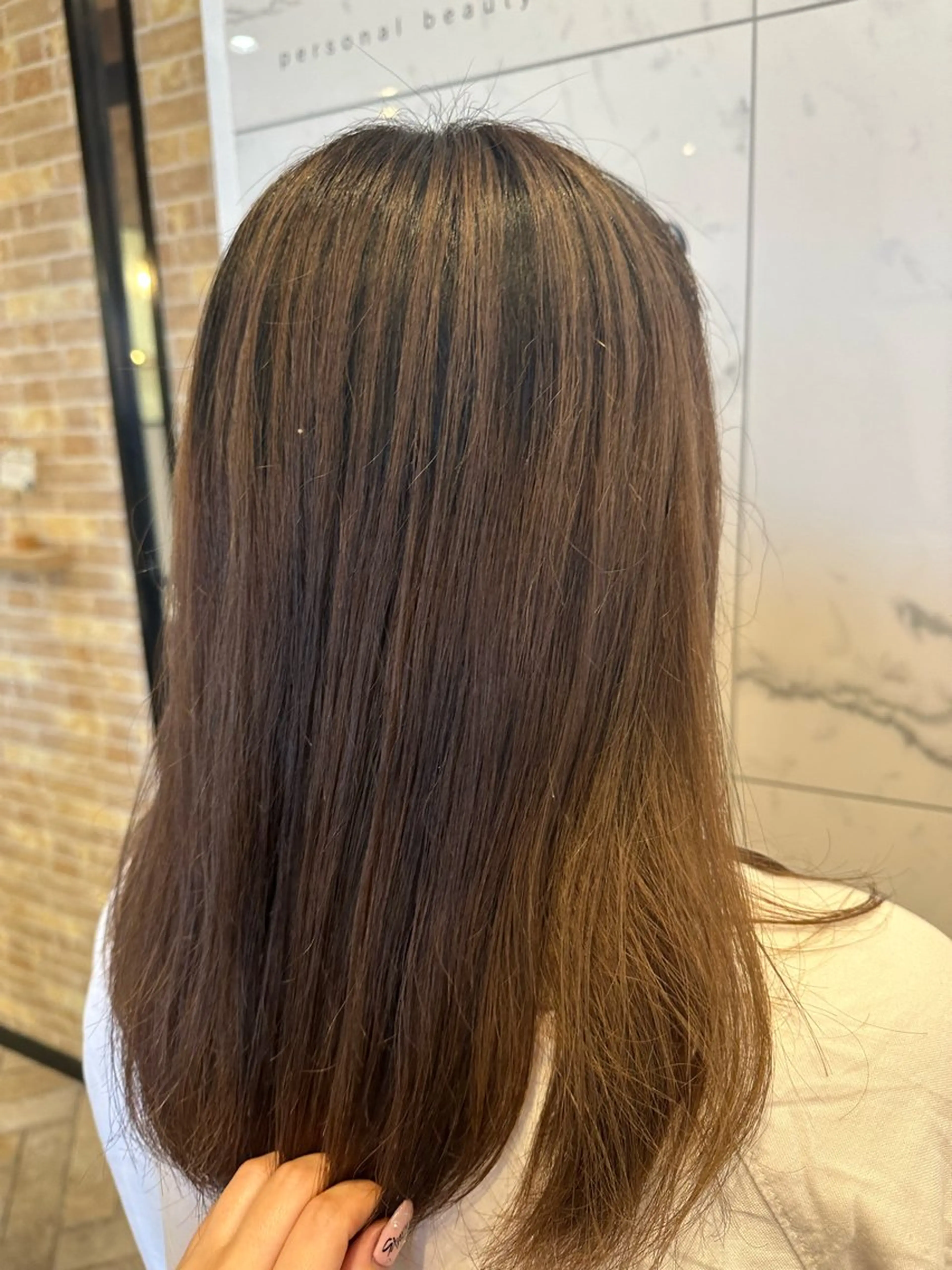 ロング アッシュ ハイライト レイヤーカット カット ヘアカラー レイビューティー豊田 丸山店アシスタントのヘアスタイル