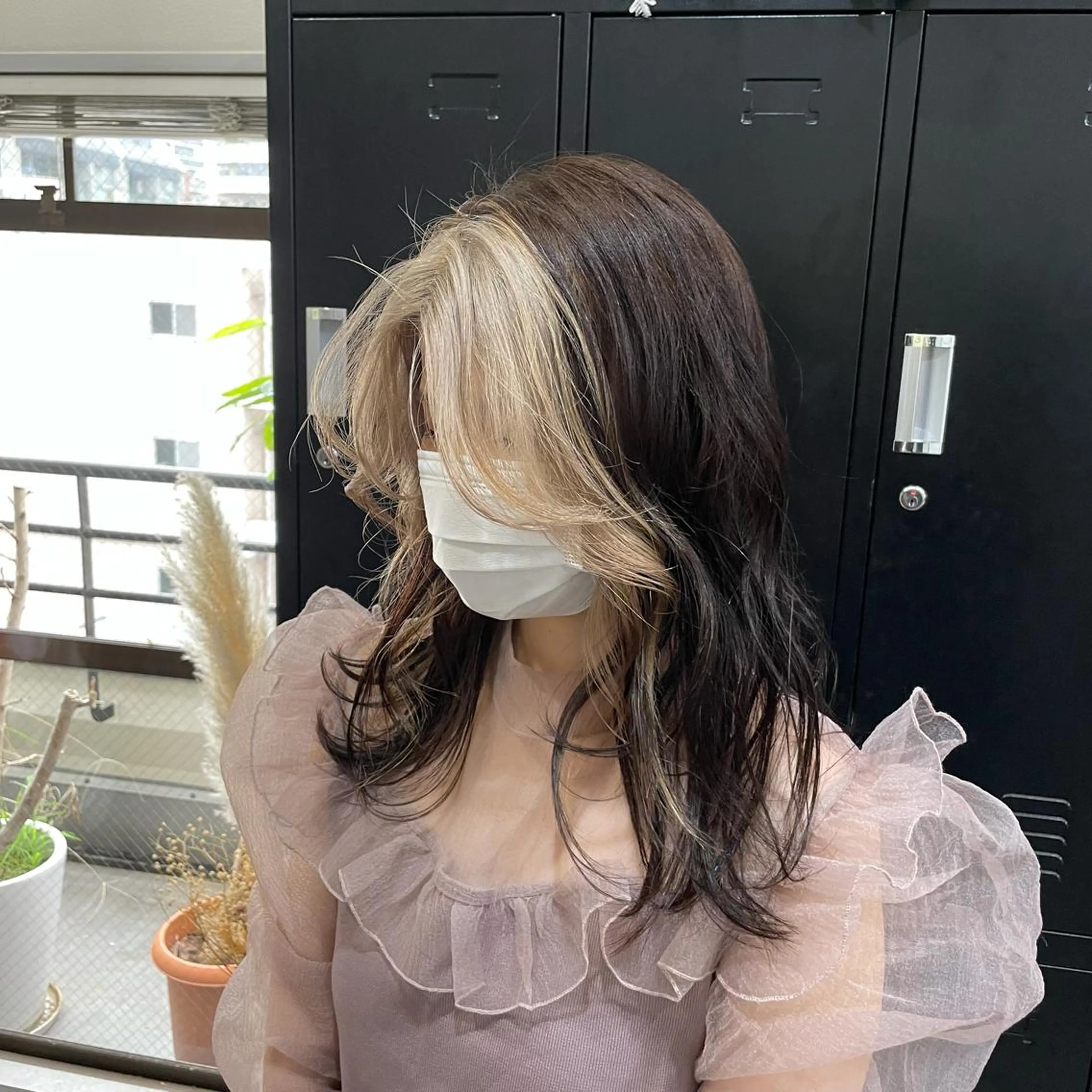 ミディアム カラー パーマ ヘアアレンジ メンズ キッズ ネイル マツエク・マツパ メンズバレイヤージュ メンズブリーチ メンズハイライト メンズインナーカラー メンズ韓国風 韓国ボブ/髪質改善 ニュアンス特化RYOのヘアスタイル