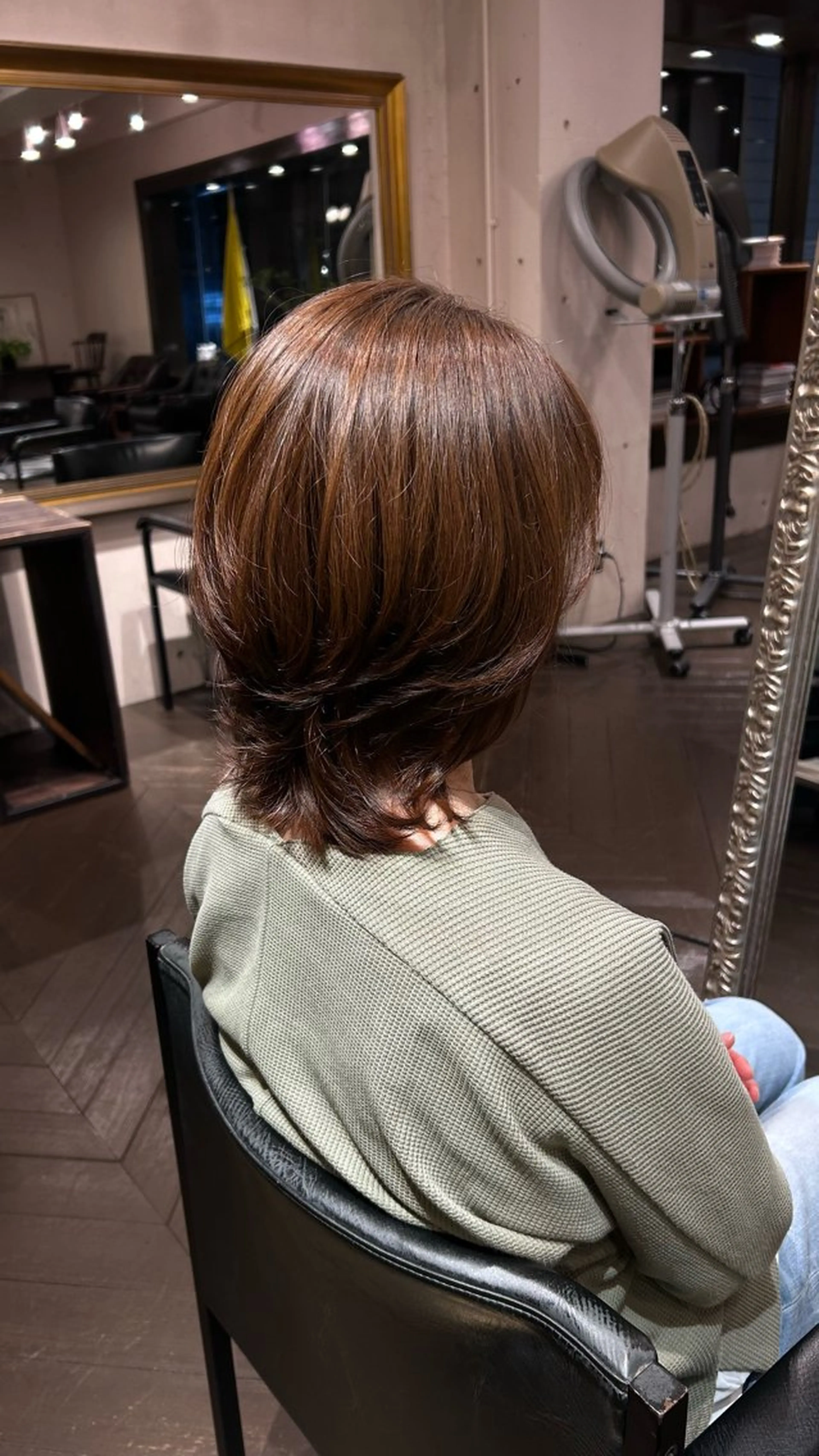 ミディアム L’HOMME BLANC所属・佐藤 優里奈のヘアスタイル