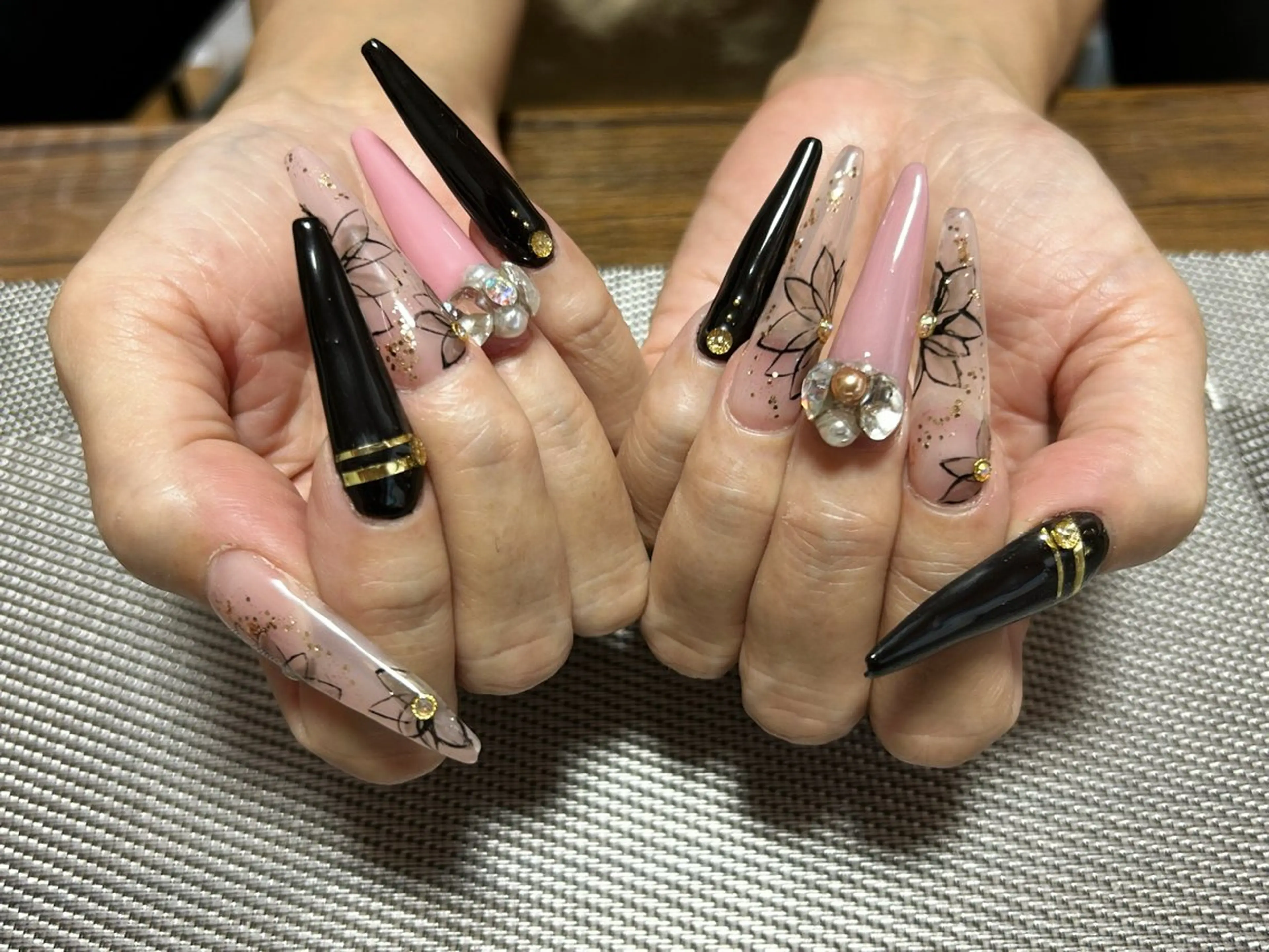 ネイル ロングネイル ハンドネイル i nailのネイルデザイン