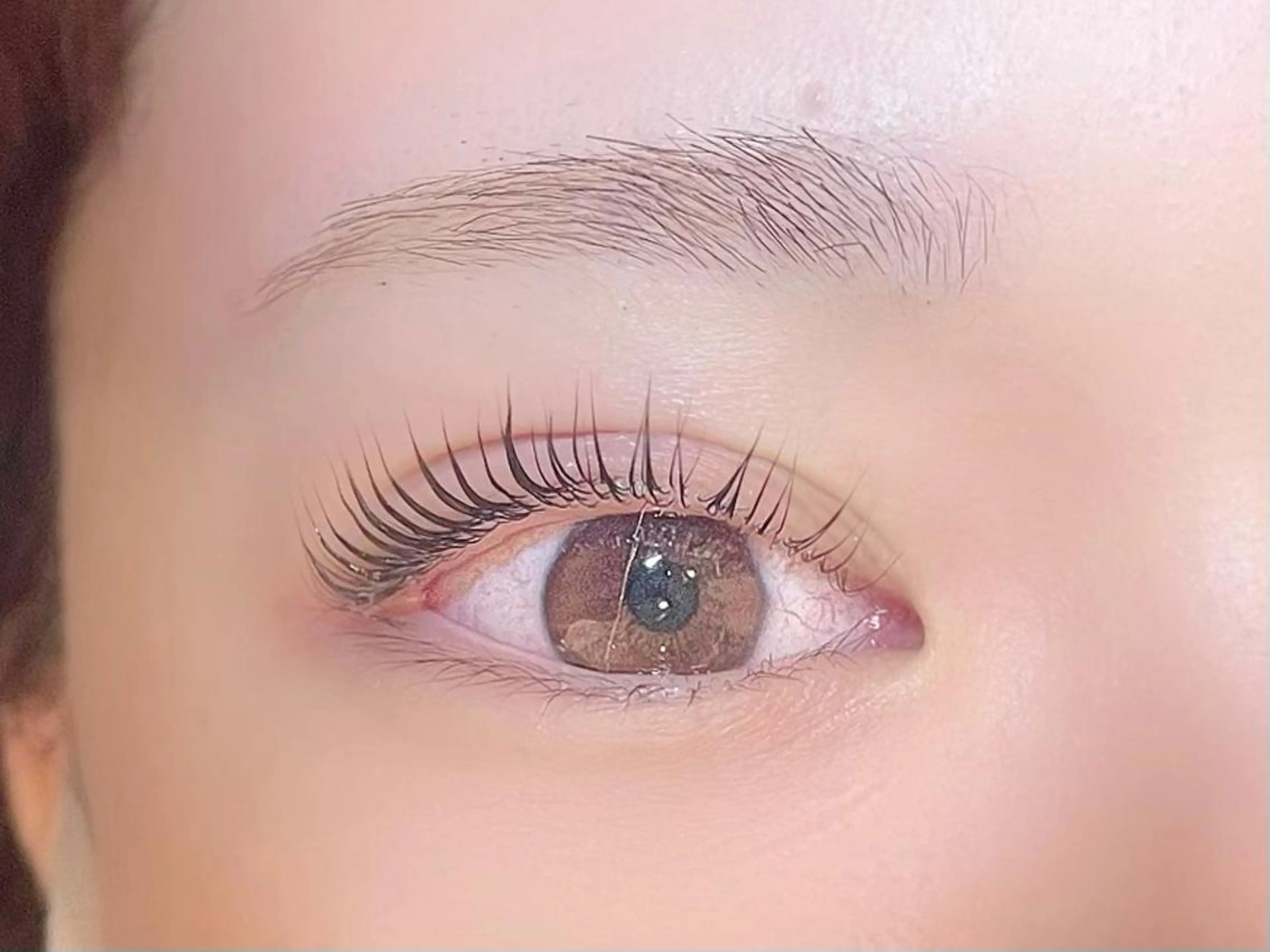 マツエク・マツパ サラバイ ニコットの眉毛・アイブロウイメージ