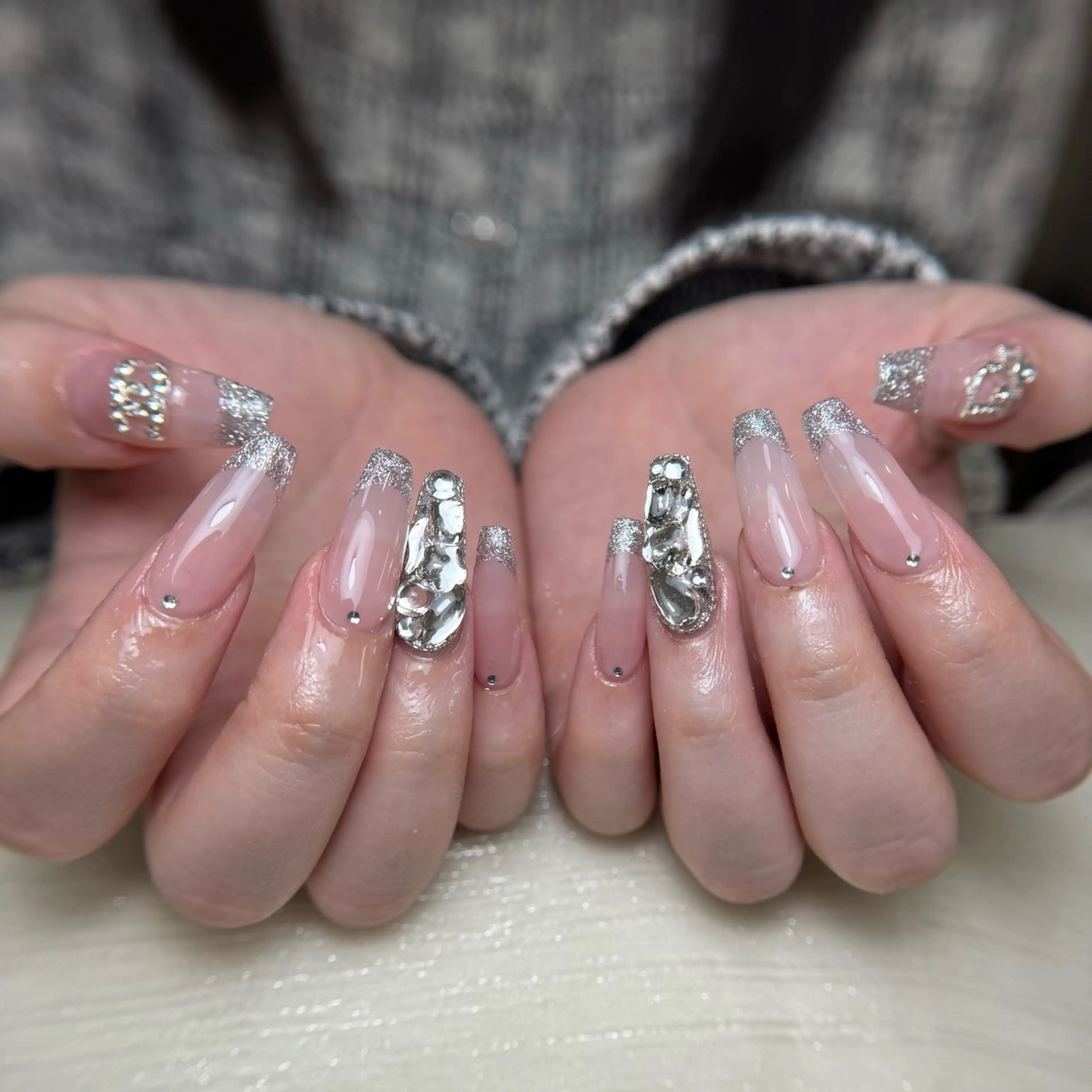 ネイル 韓国ネイル シンプルネイル ワンホンネイル ハンドネイル CoMo Nail Studio所属・CoMo Nailのネイルデザイン