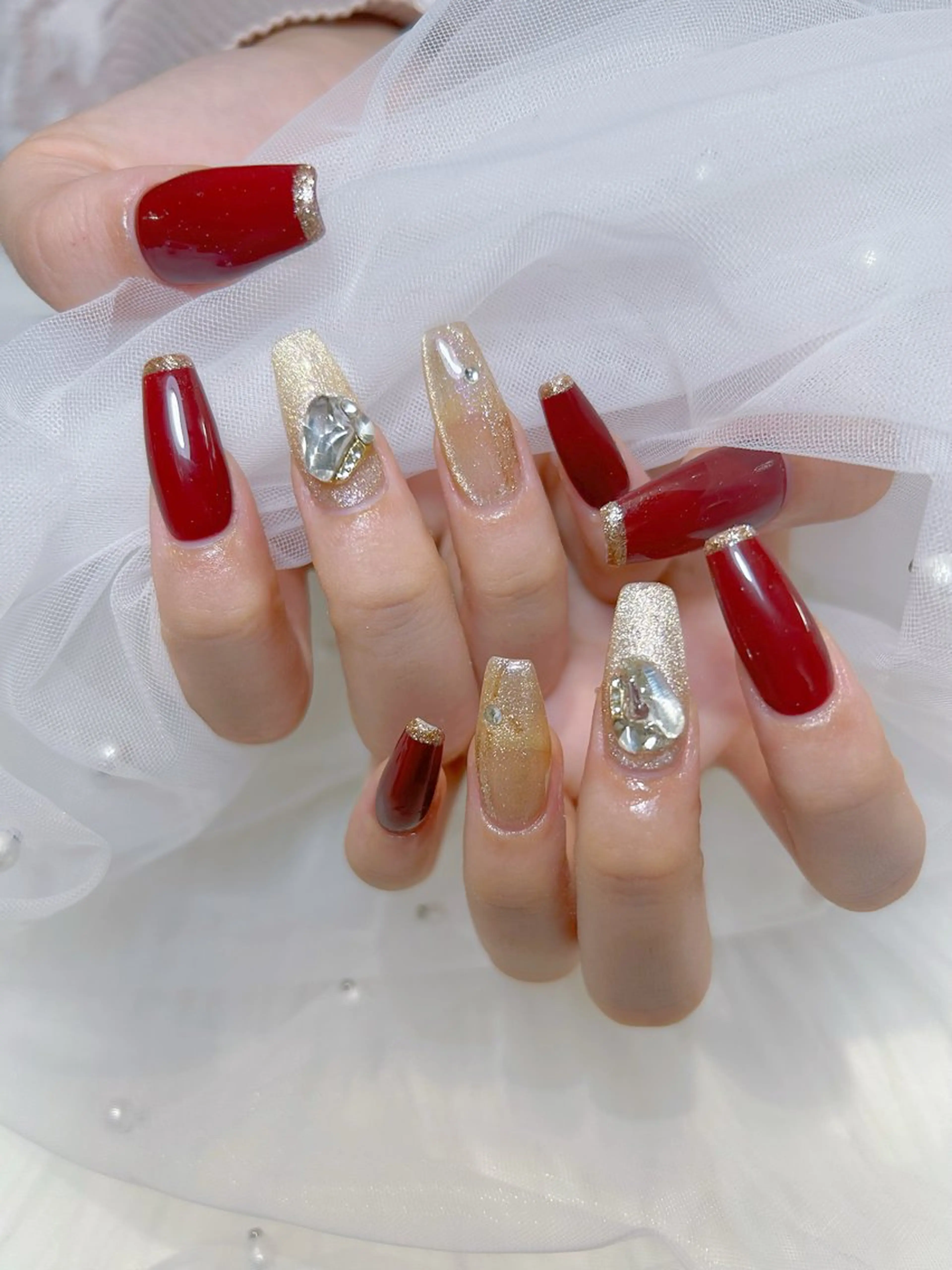 ネイル アートネイル 桜ネイル フレンチネイル ガラスフレンチ グラデーション ミナ🌈 Laule'aのネイルデザイン