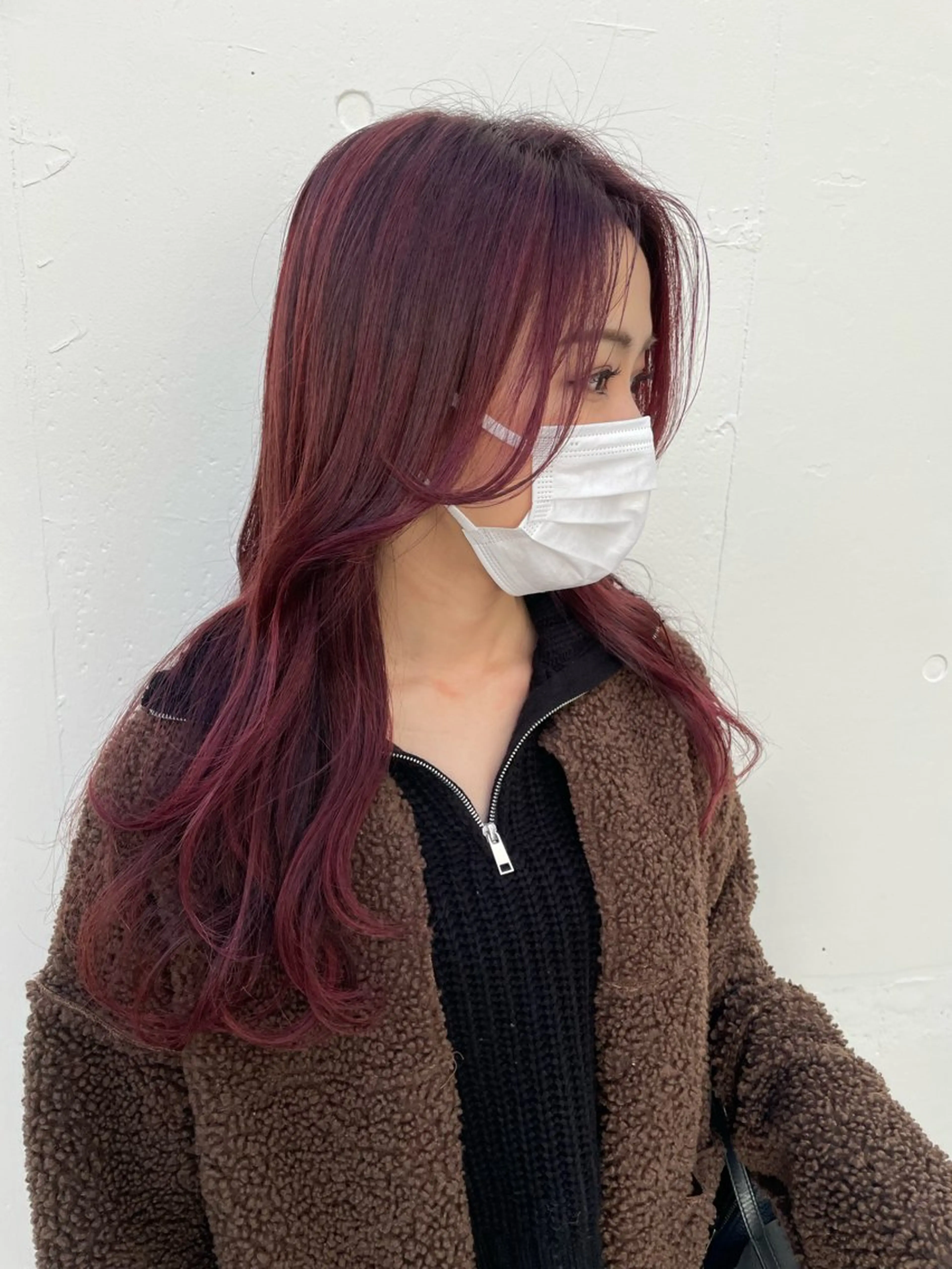 ロング YUUKI/艶カラー レイヤーカットのヘアスタイル