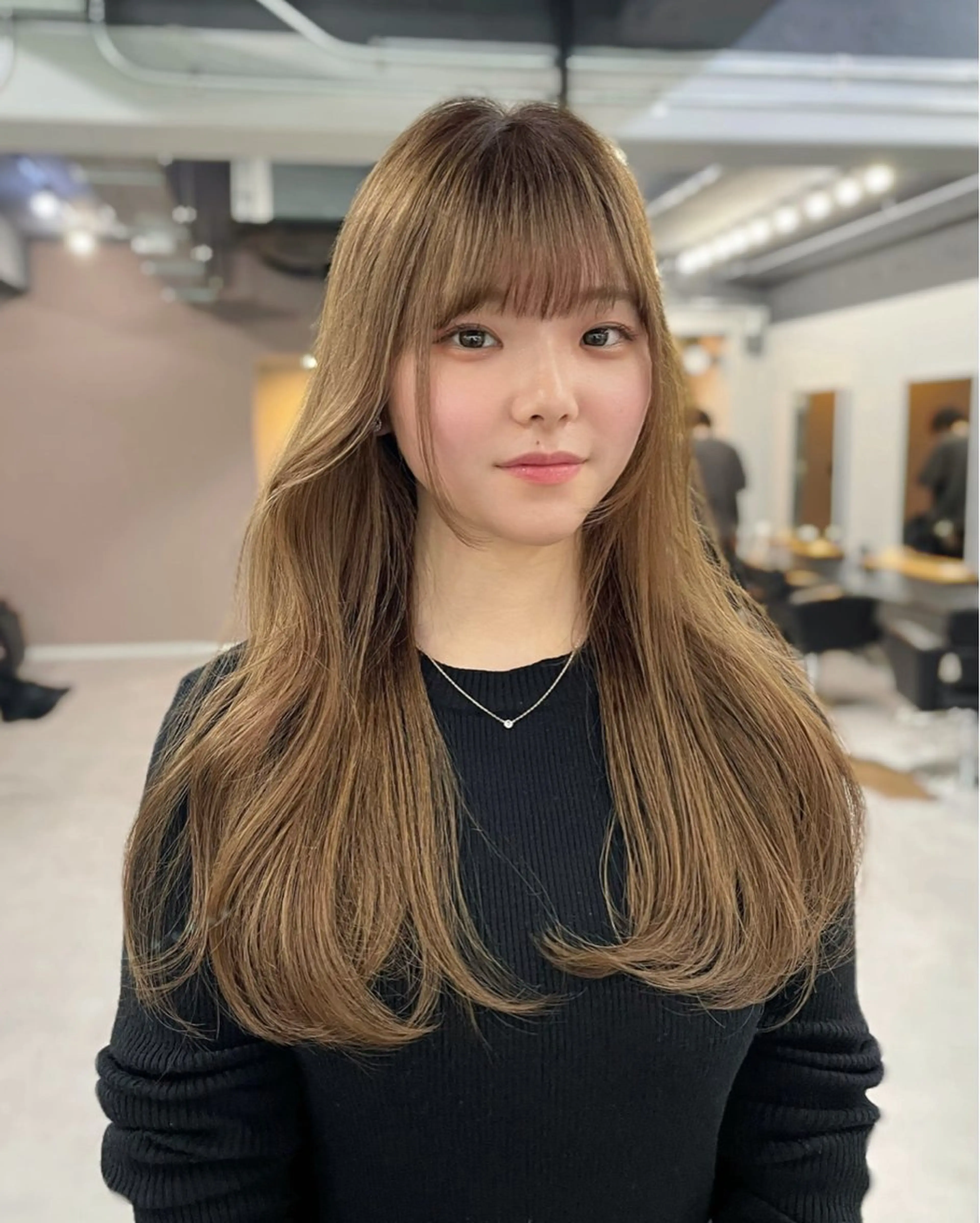 ロング カラー ヘアカラー ミルクティーベージュ ❤︎レイヤー　MIAのヘアスタイル