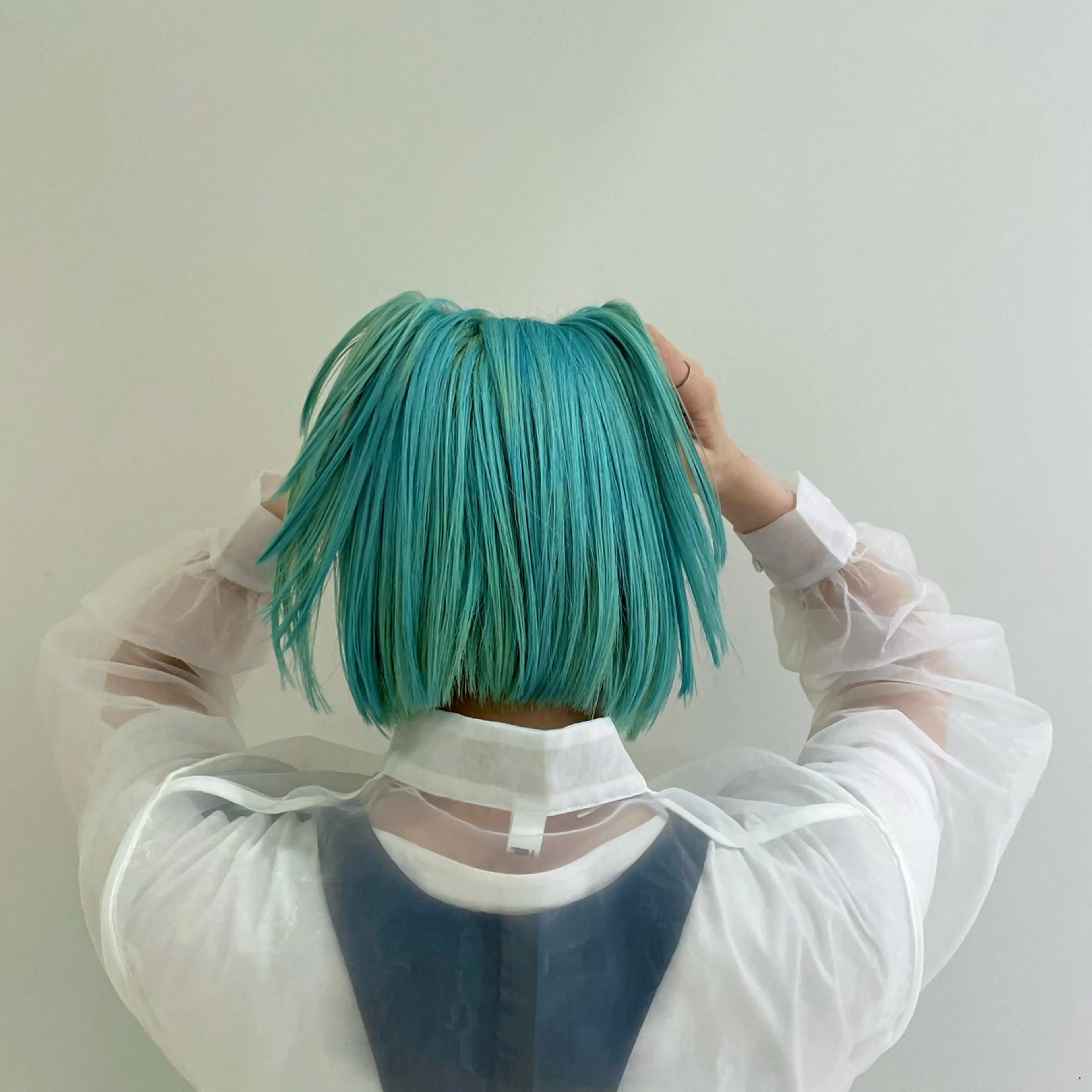 ミディアム カラー ブリーチ ハイトーンカラー ミント ミントグリーン ボブ 似合わせ♡レイヤー/ 暖色艶カラー/moeのヘアスタイル