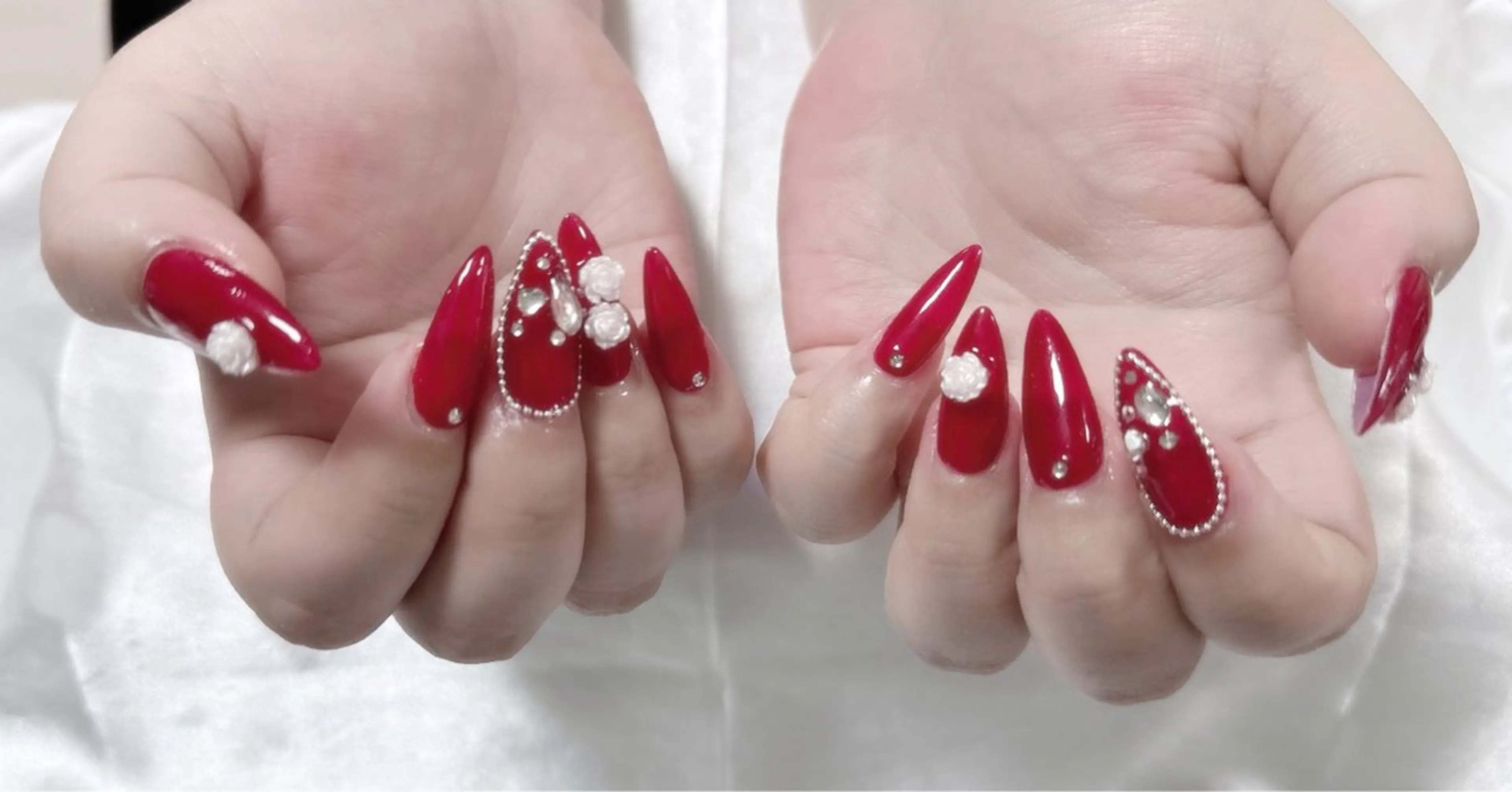 ネイル フットネイル ジェルネイル 韓国ネイル マグネットネイル 持ち込み ハンドネイル Akiko ネイルサロン所属・AKIKO ネイルサロンのネイルデザイン