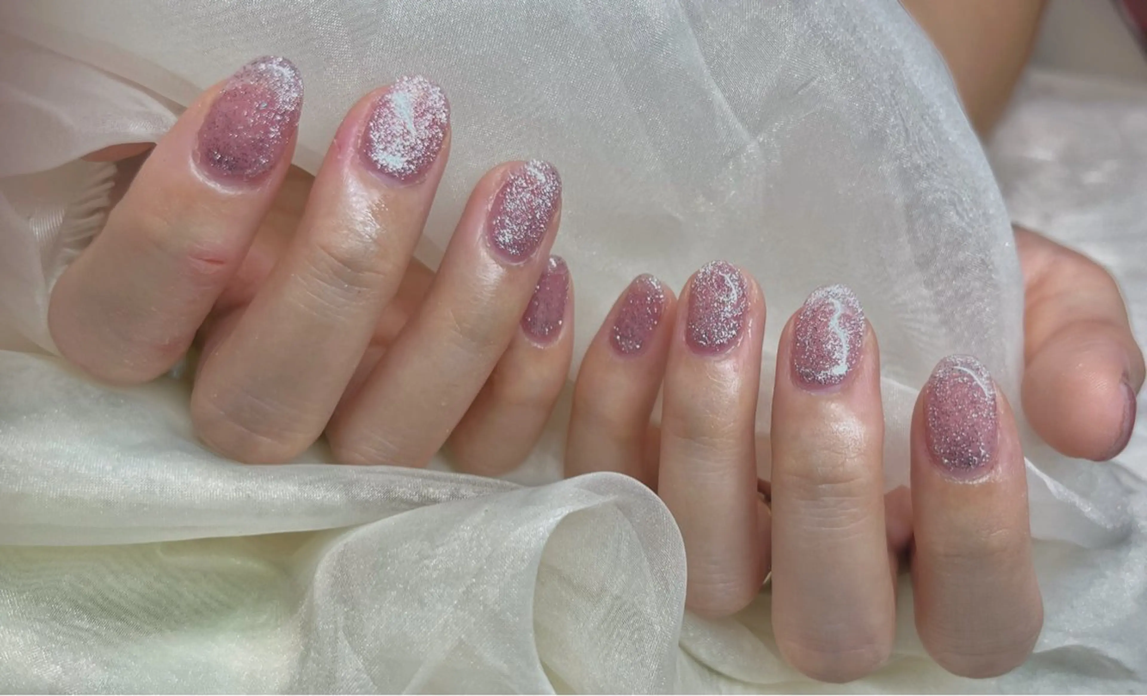 ミディアム ハンドネイル NAIL SALON FLOR所属・キラキラネイル/ 韓国ネイルMAKIのネイルデザイン