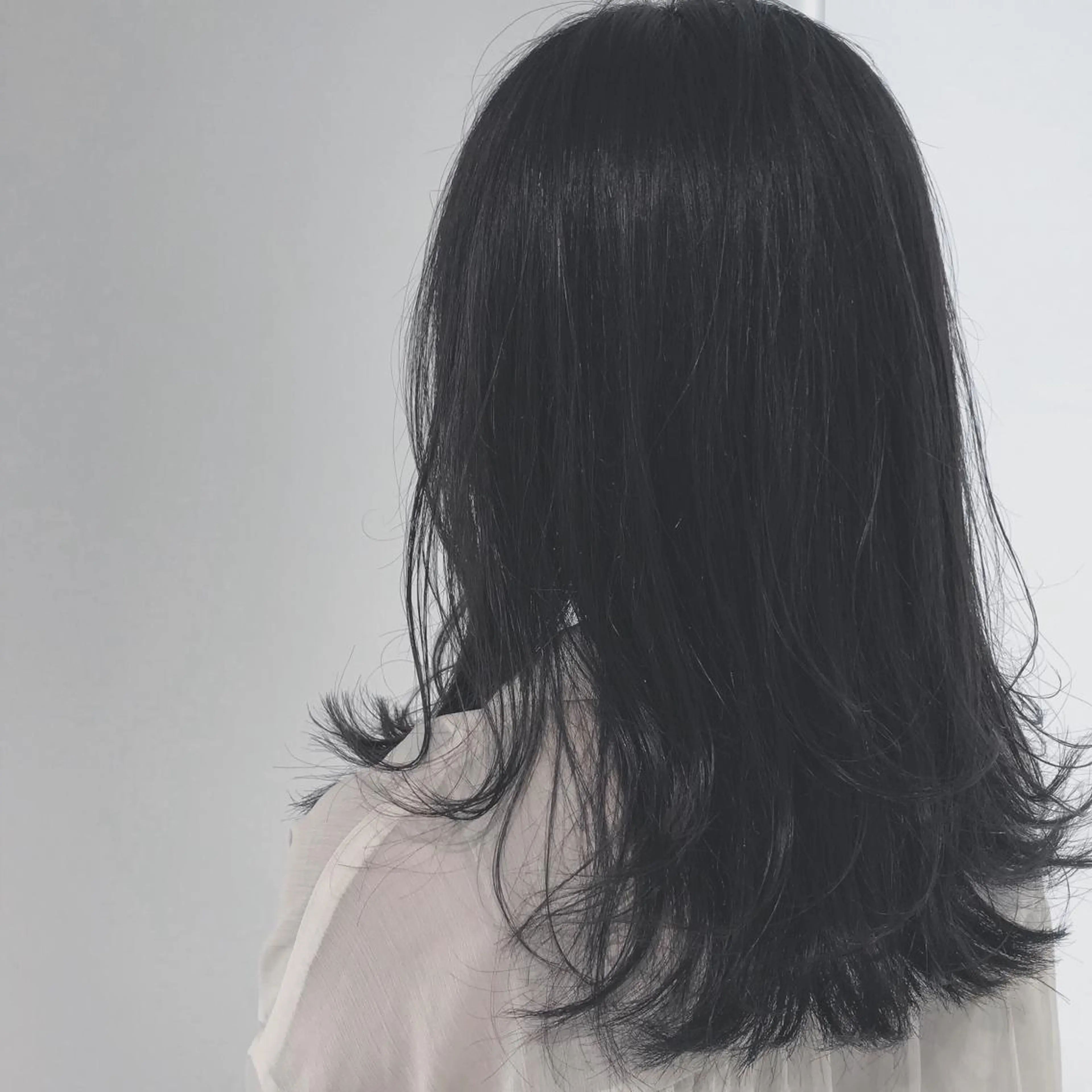 セミロング アッシュ 神奈川大学最寄り白楽 三本松巧のヘアスタイル