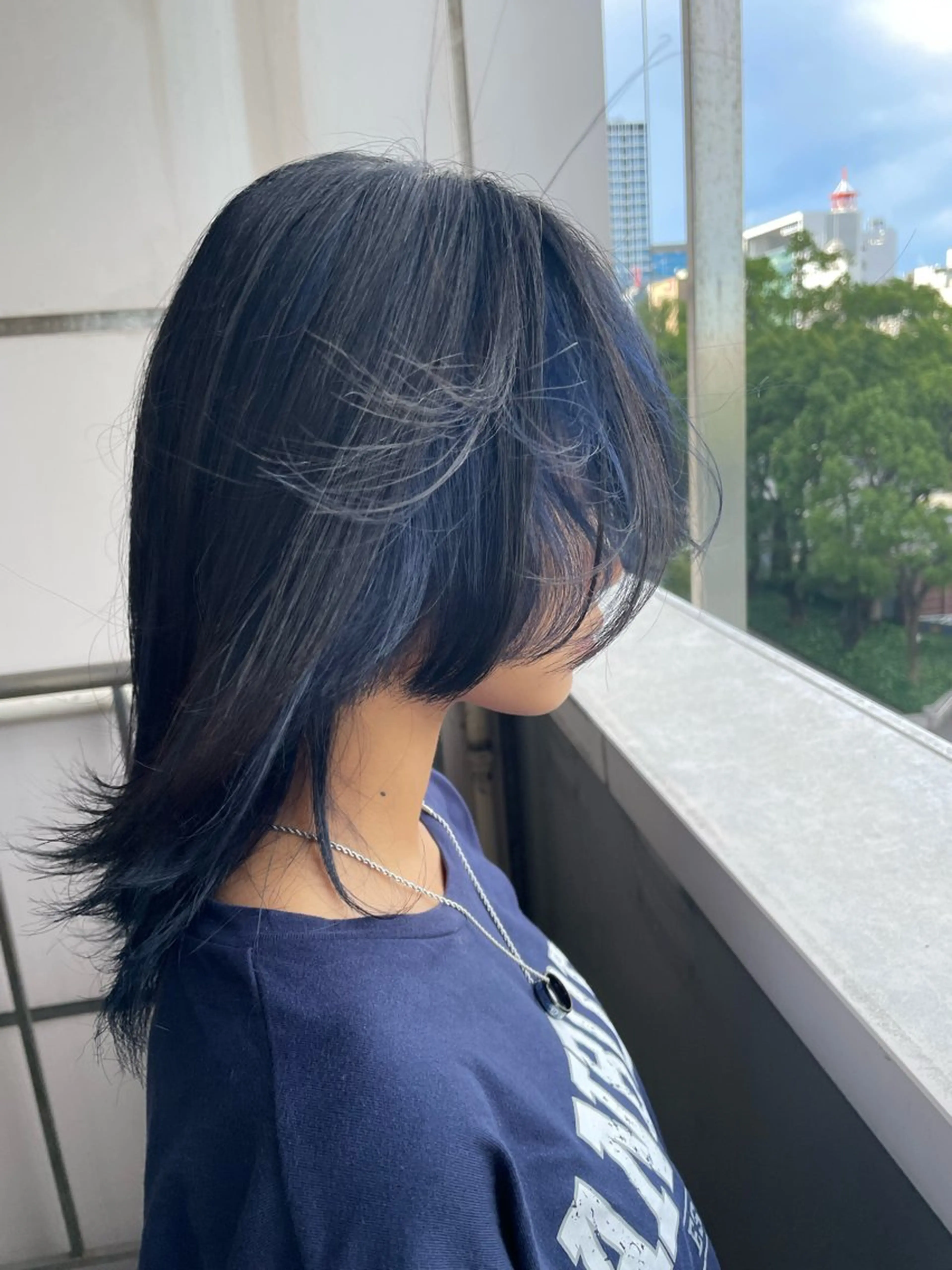 ミディアム カラー ブルーカラー インナーカラー 【Agu 】 唐澤優喜のヘアスタイル