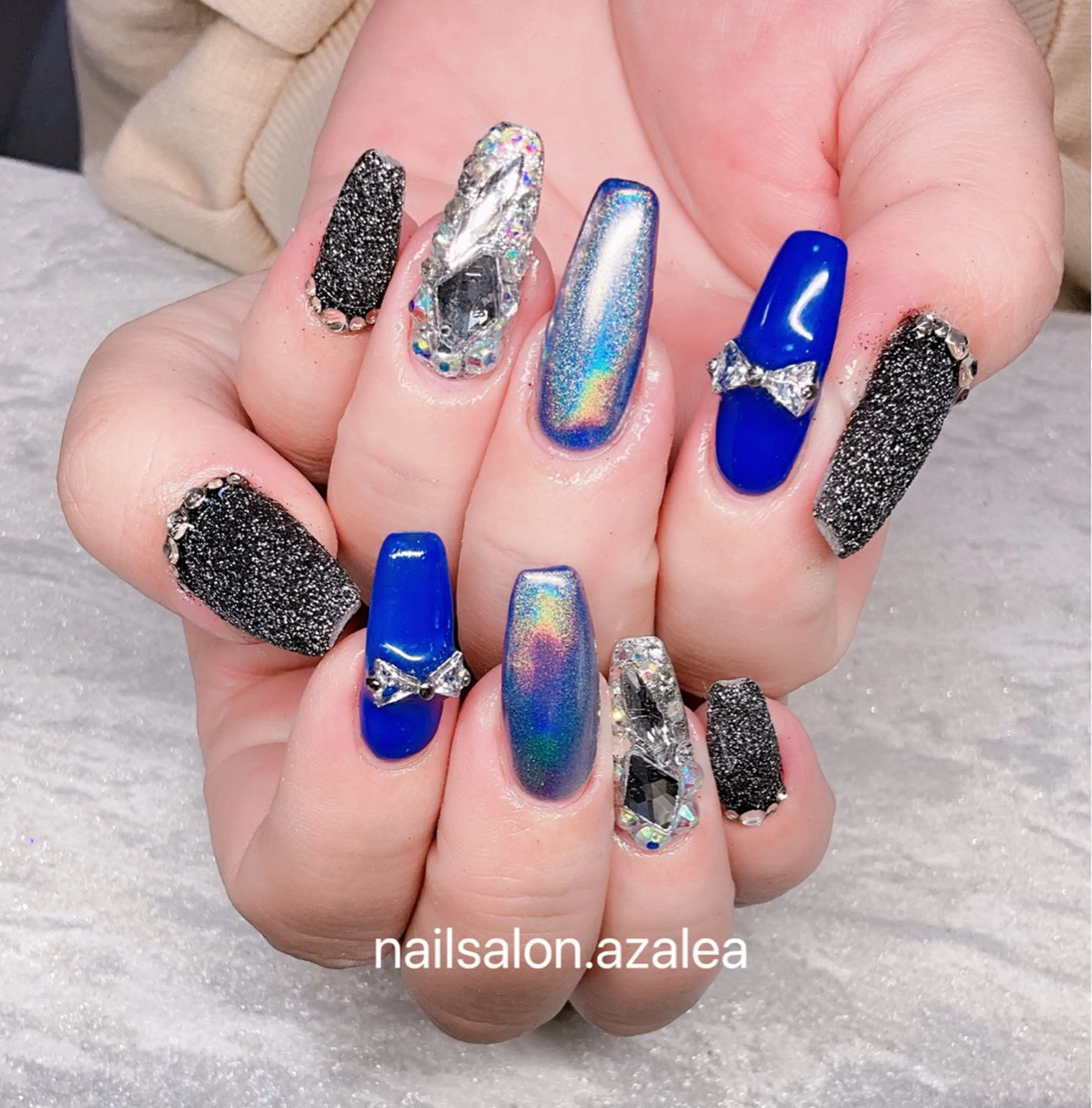 ネイル ハンドネイル R inのネイルデザイン