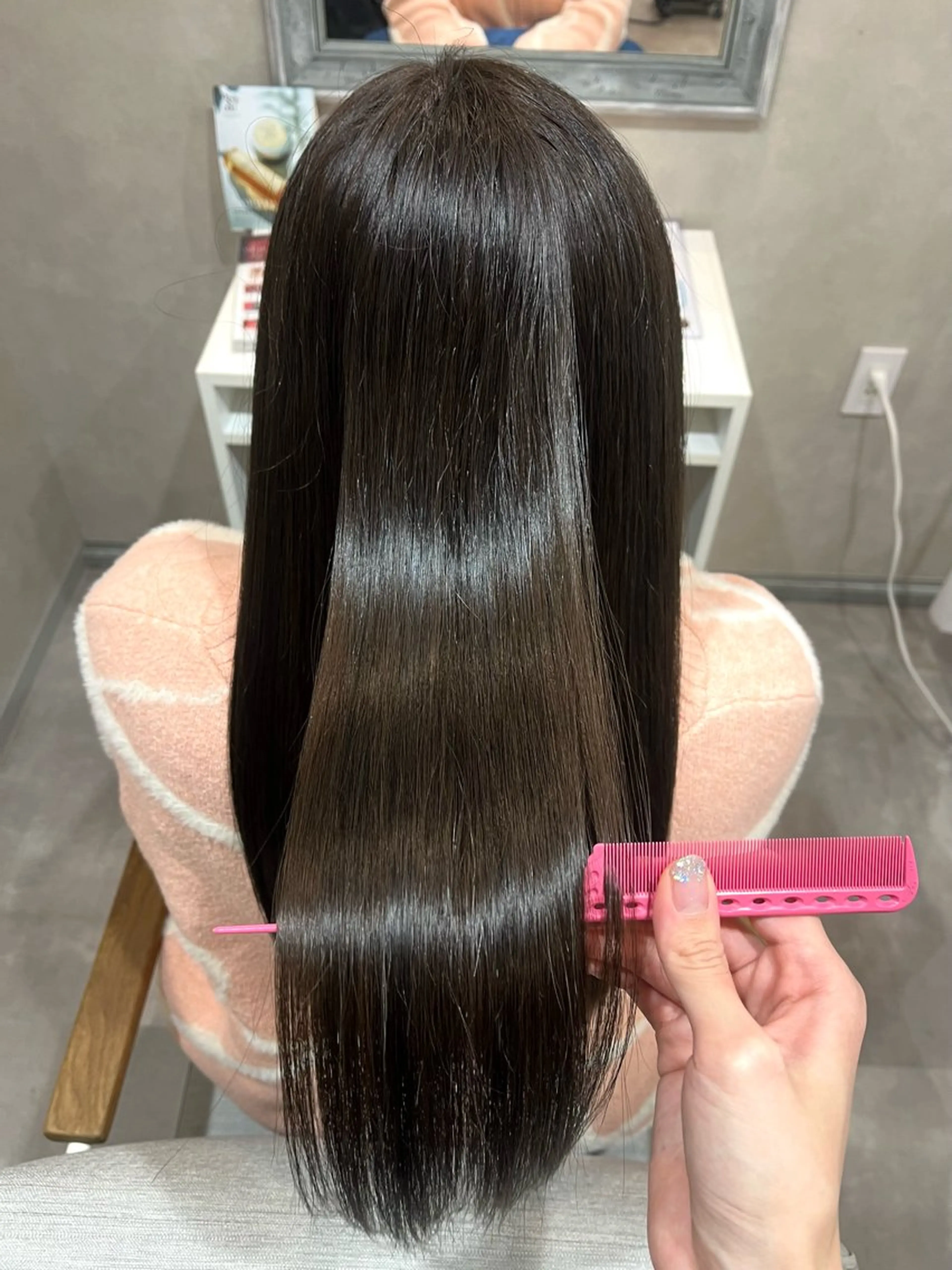 ロング ヘアカラー トリートメント 森 愛友のヘアスタイル