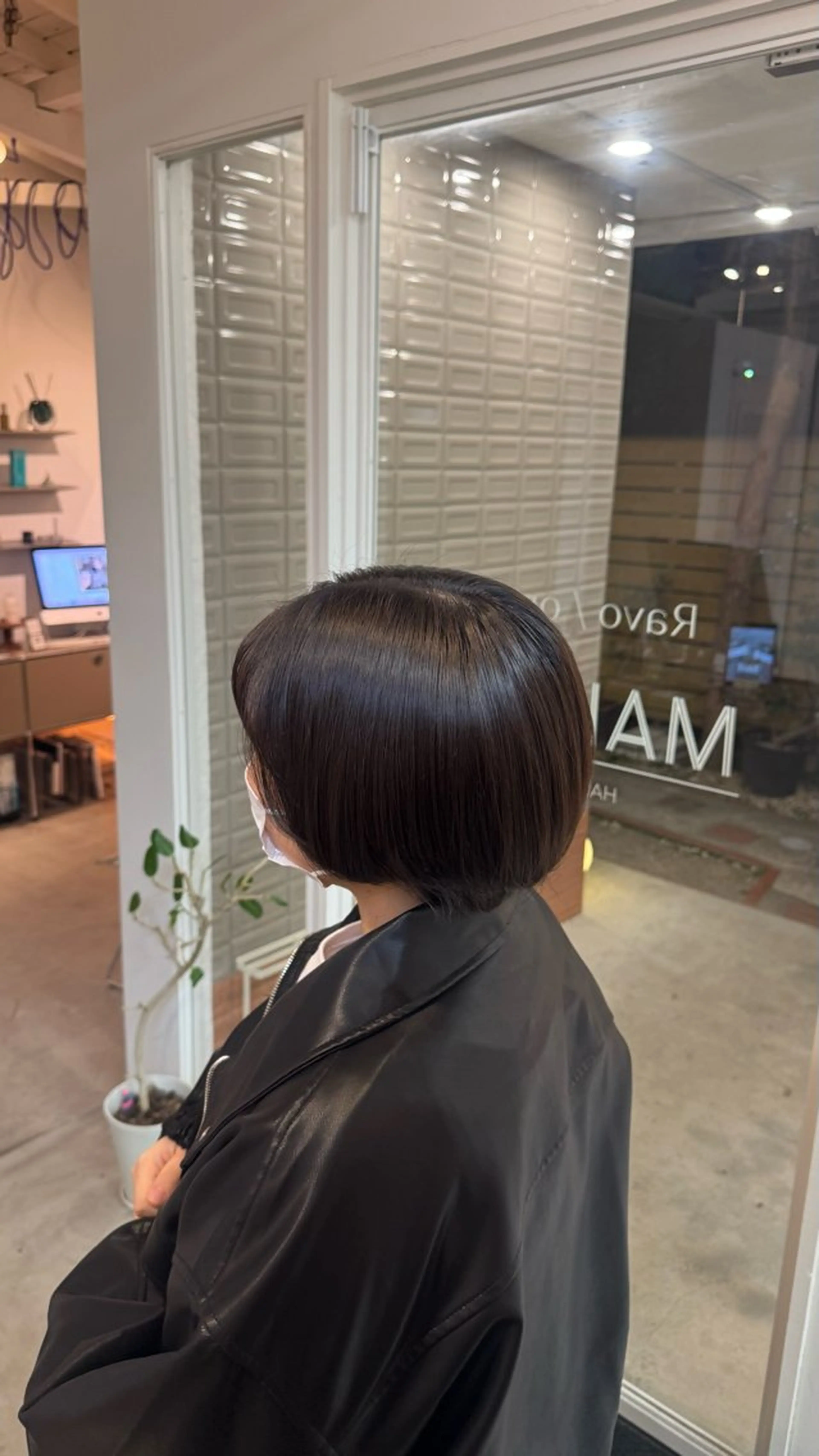 ショート カラー ヘアカラー トリートメント Tsukasa/ 透明感 　寒色カラーのヘアスタイル