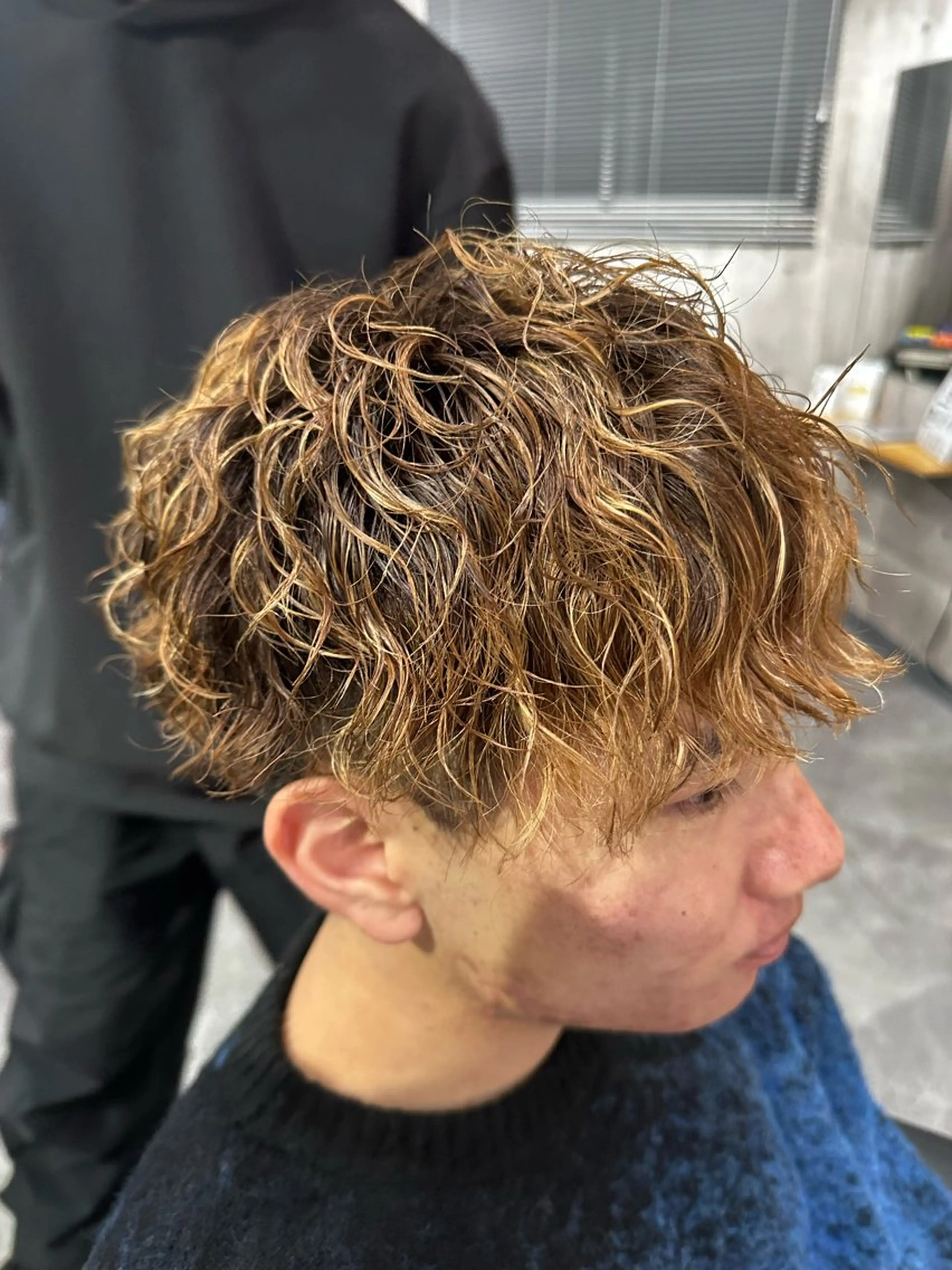 カラー パーマ メンズ メンズブリーチ メンズパーマ ブリーチ タクミ/名駅/栄 メンズ特化型美容師のヘアスタイル