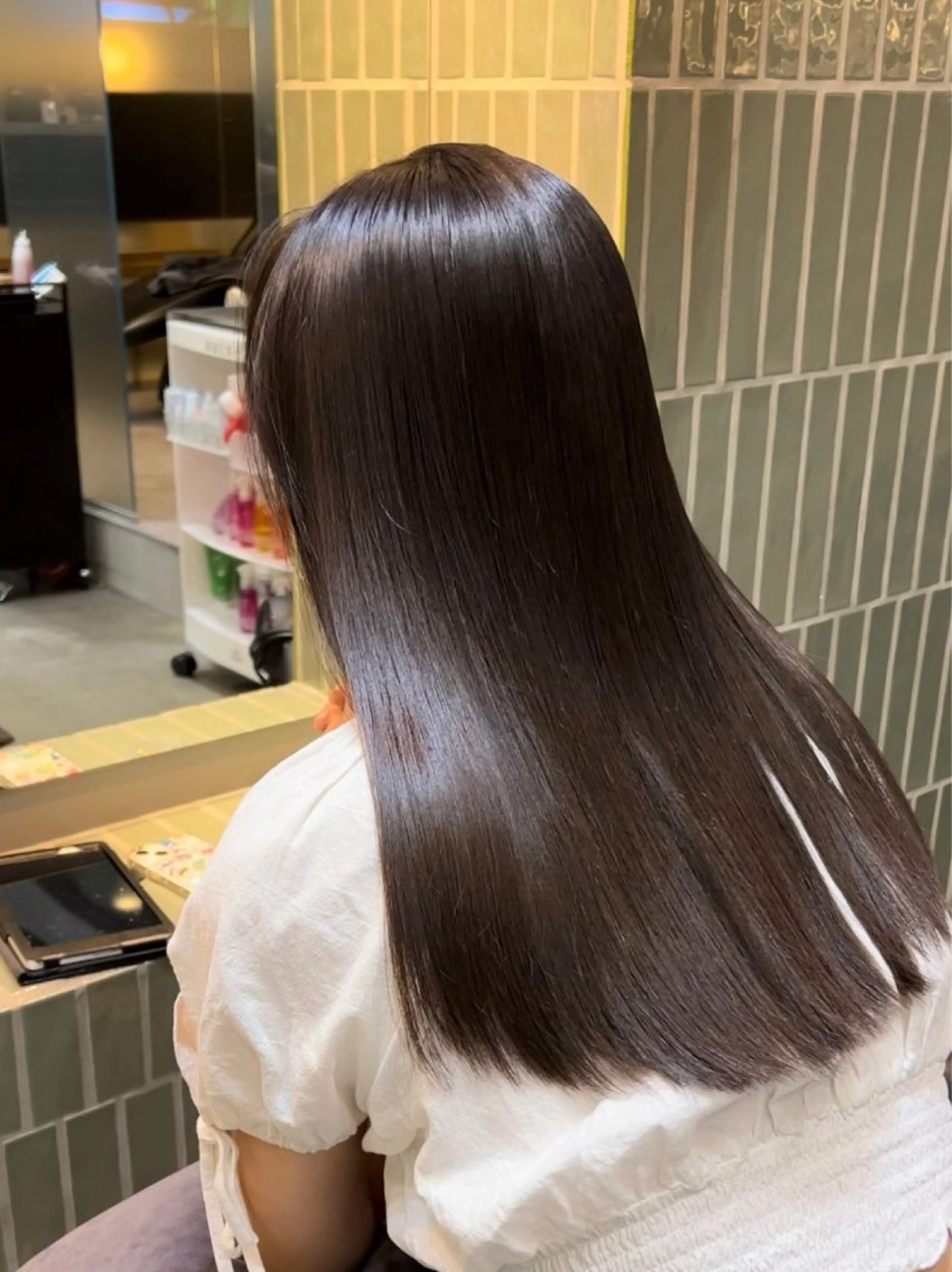 セミロング カット ヘアカラー 縮毛矯正 トリートメント ✵髪質改善 レイヤー 佐藤琉好✵のヘアスタイル