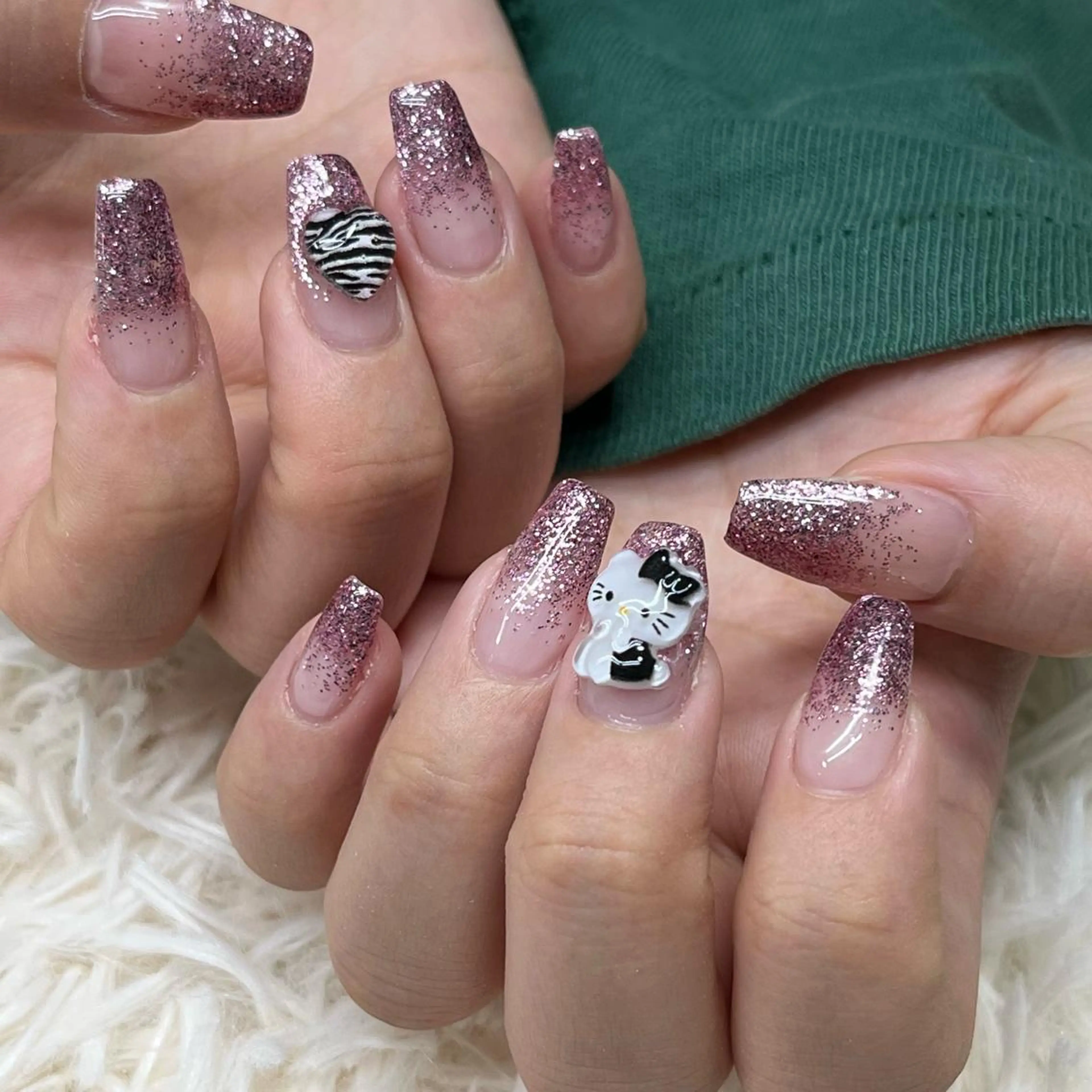 ネイル アートネイル クリアネイル フレンチネイル ジェルネイル ガラスフレンチ ハンドネイル 🐕‍🦺Yappy 💗A-tanのネイルデザイン