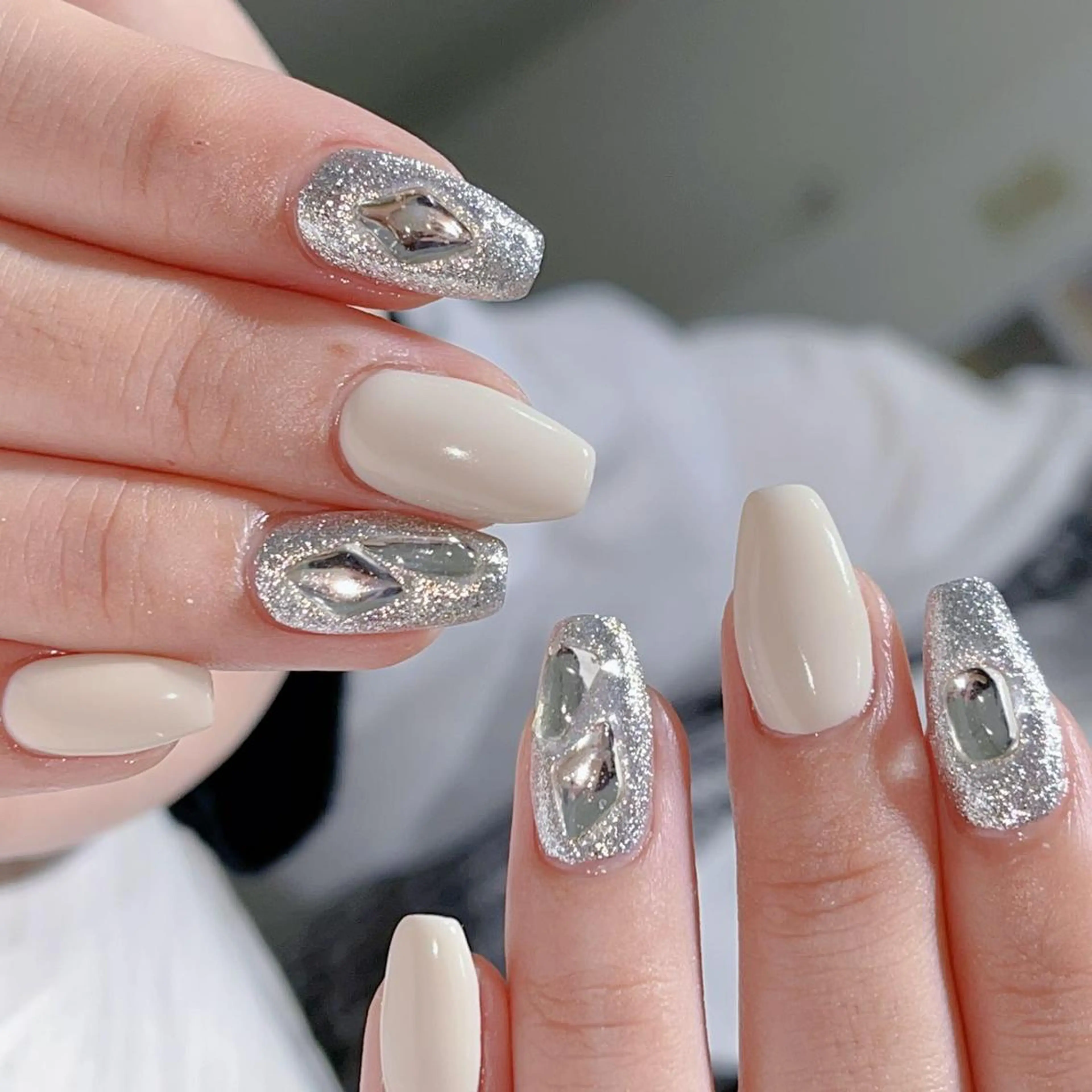 ネイル Queens テイのネイルデザイン