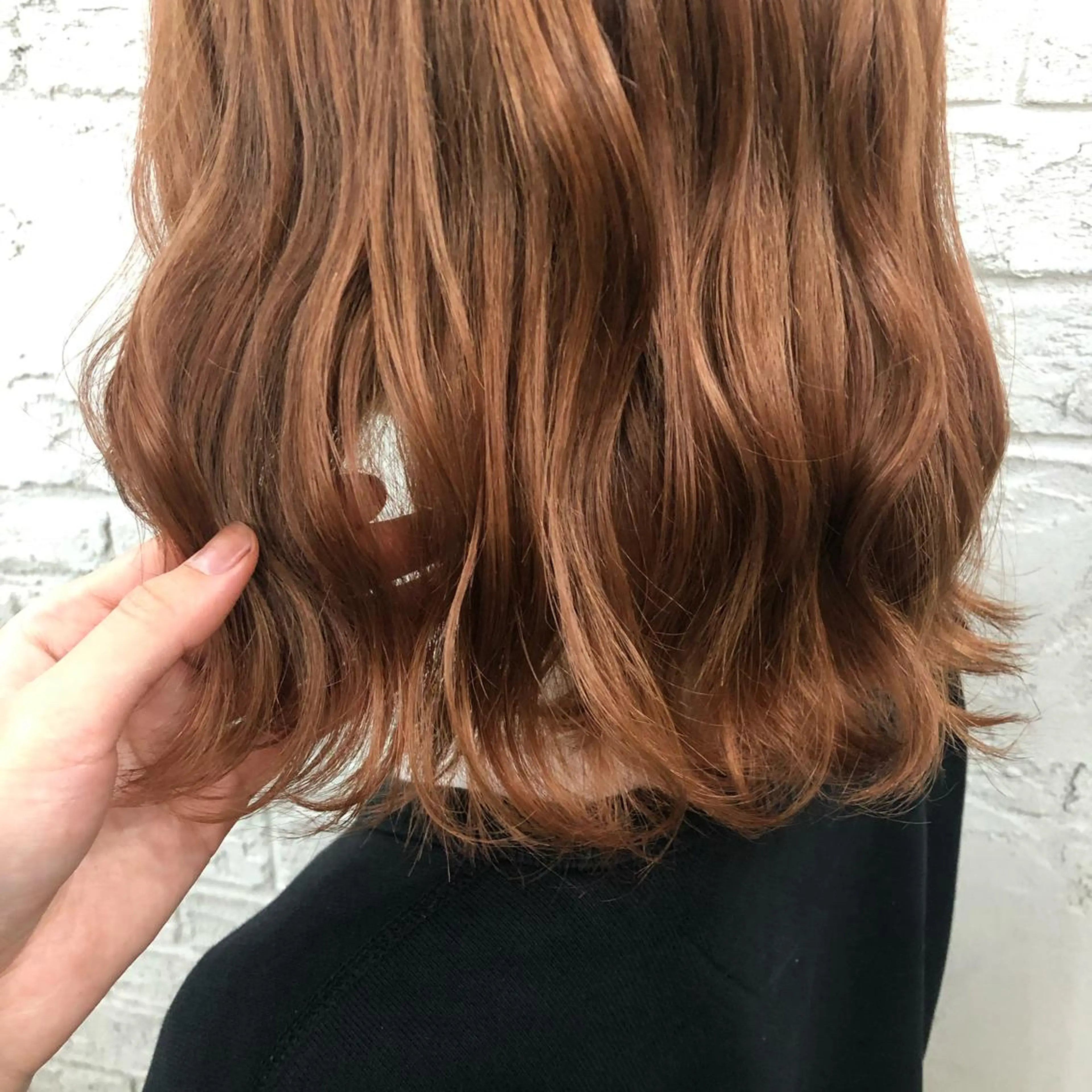 ミディアム カラー ウルフカット 🐹朝日🐹のヘアスタイル