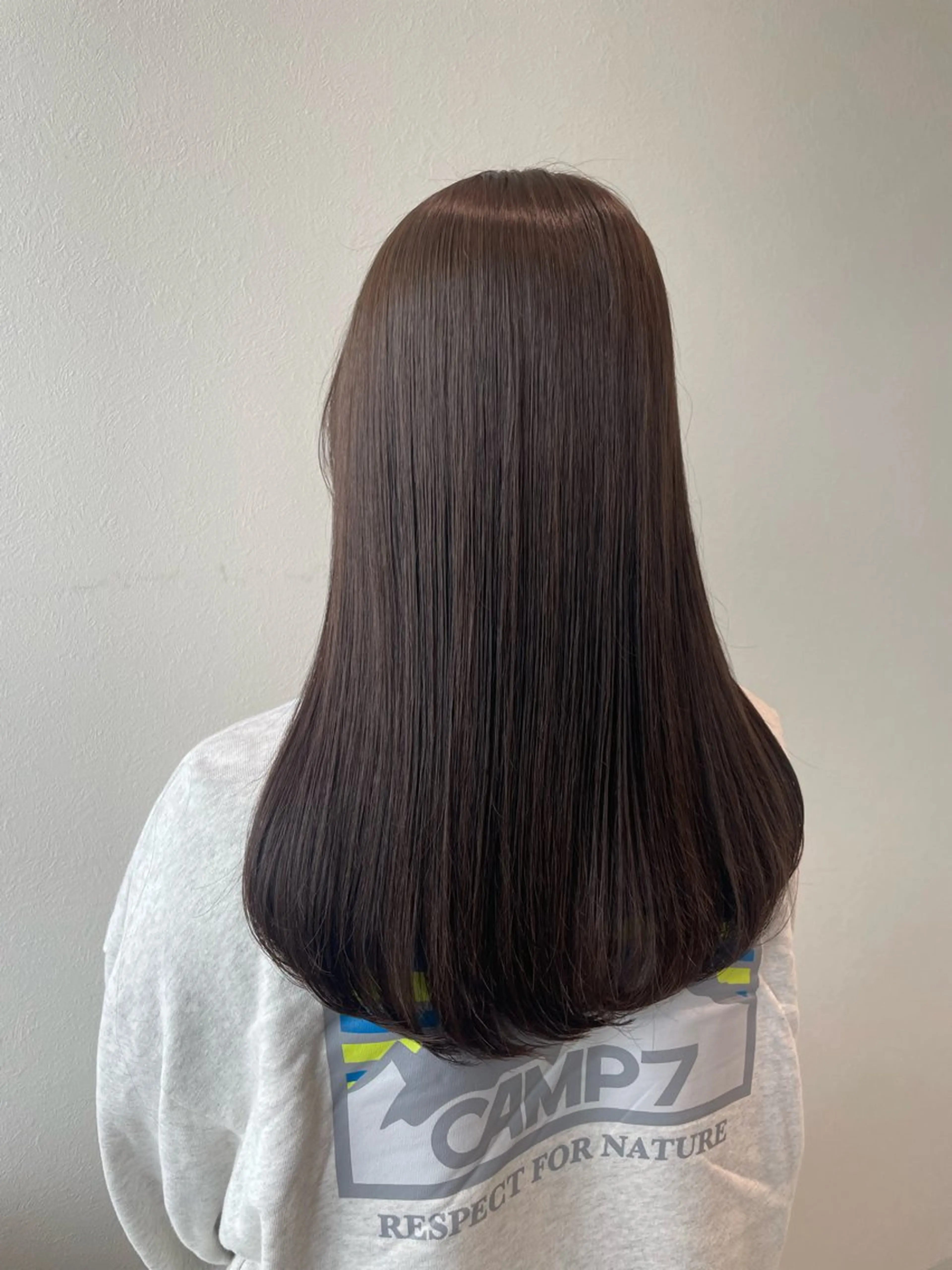 ロング カラー 黒髪 ブリーチ 透明感カラー ダブルカラー 野田 カレンのヘアスタイル