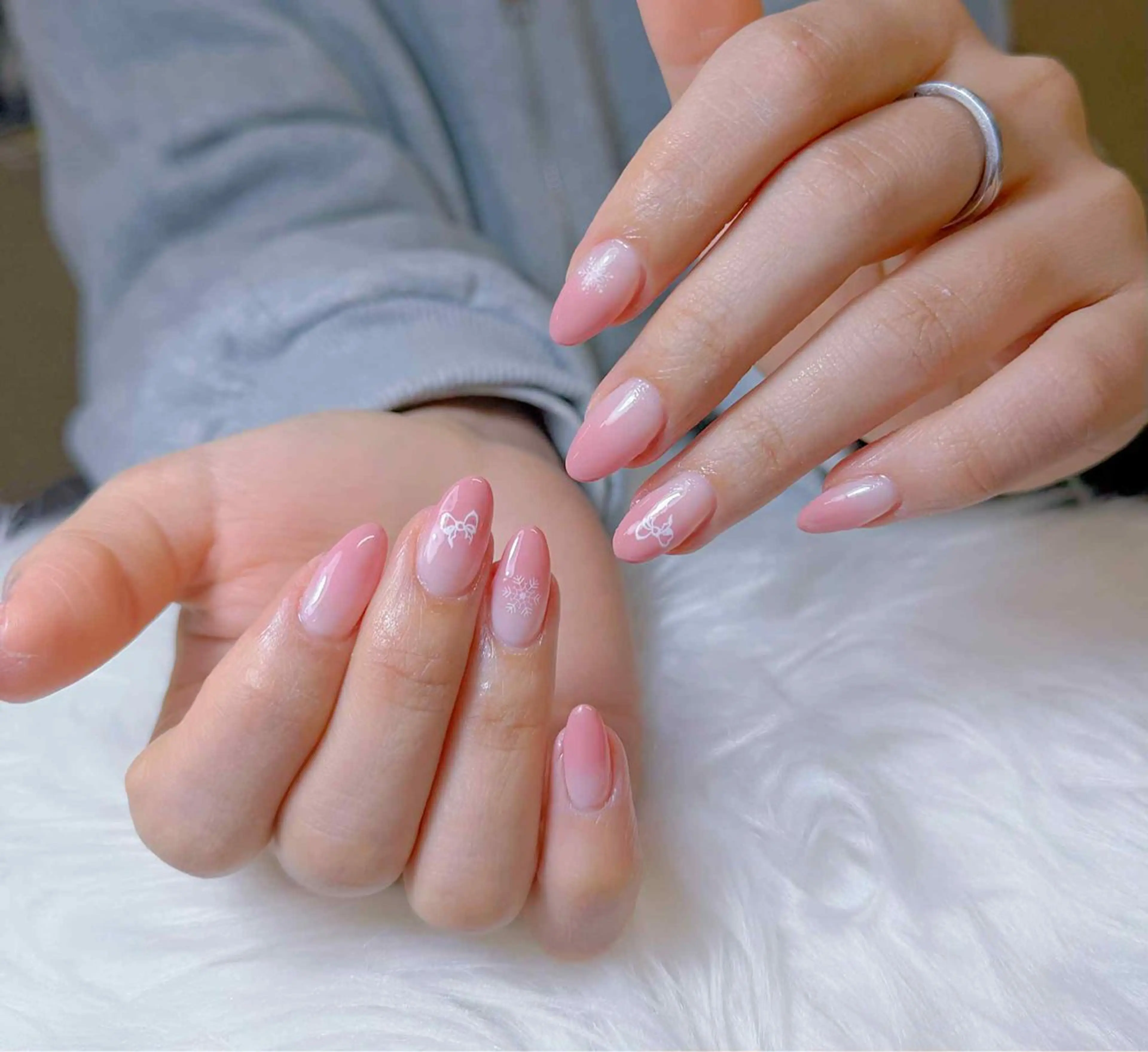 ネイル チークネイル フットネイル フレンチネイル グラデーション 韓国ネイル ハンドネイル ribbonnail staffのネイルデザイン