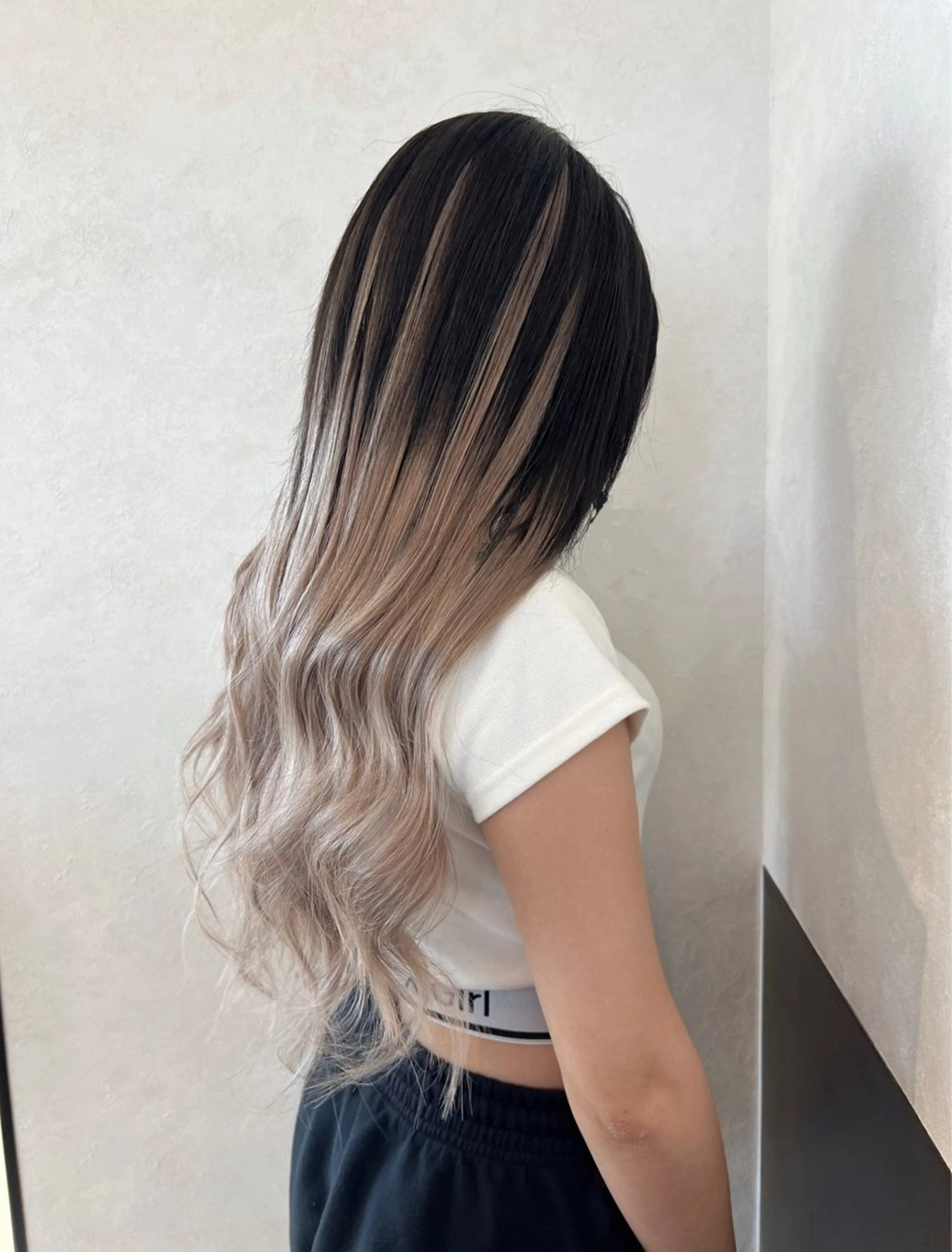 カラー ヘアカラー エクステ nehus nagaoka所属・🖤複雑履歴ブリーチ Mizuki 🖤のヘアスタイル