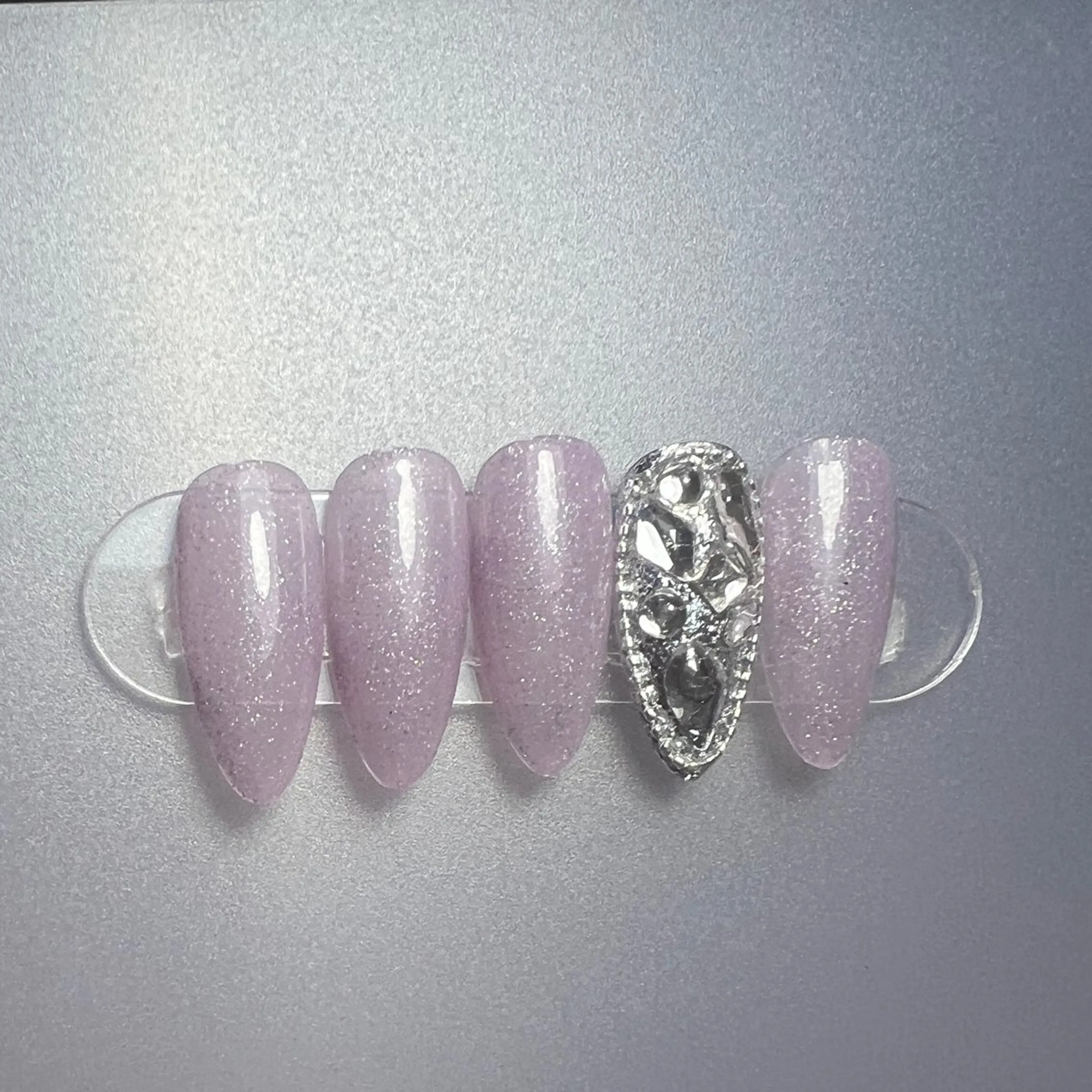 [HAND]2本埋め尽くしデザインの写真