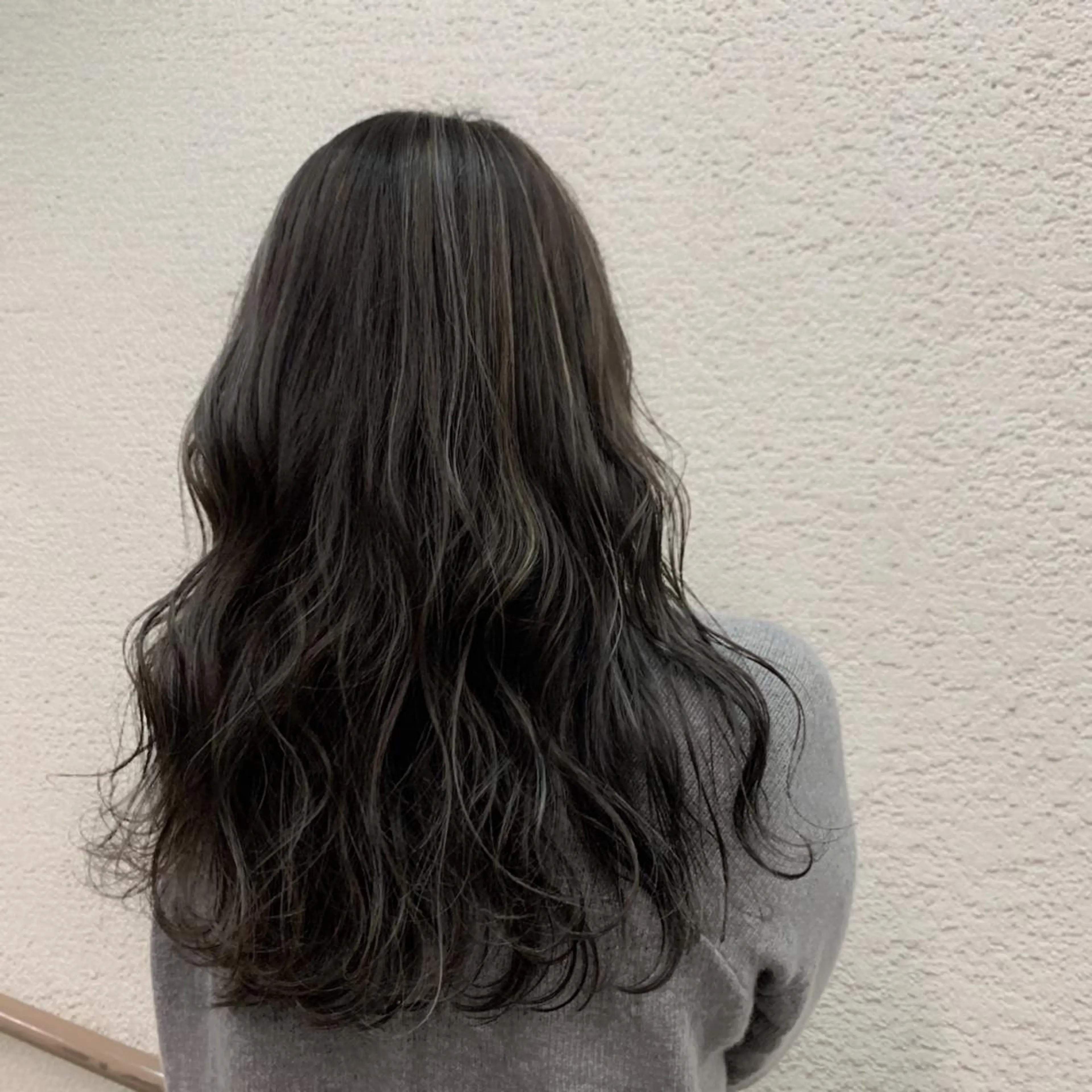 ロング ヘアカラー トリートメント Jewel Box所属・髪質改善ストレート 特化⭐️杉本奈稀沙のヘアスタイル