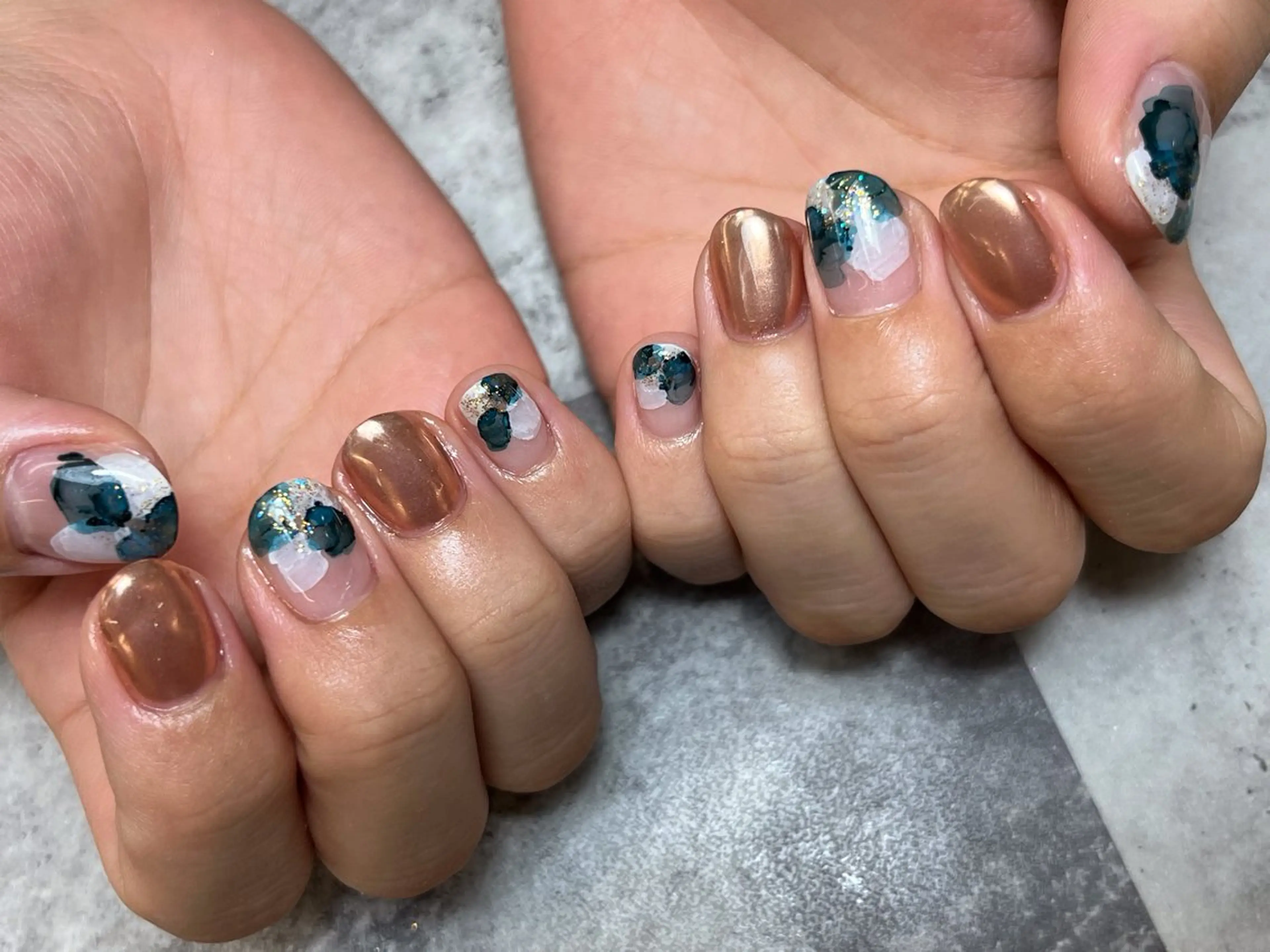 ネイル ジェルネイル マグネットネイル パラジェル ハンドネイル Nail Day 四条烏丸店のマツエク・マツパデザイン