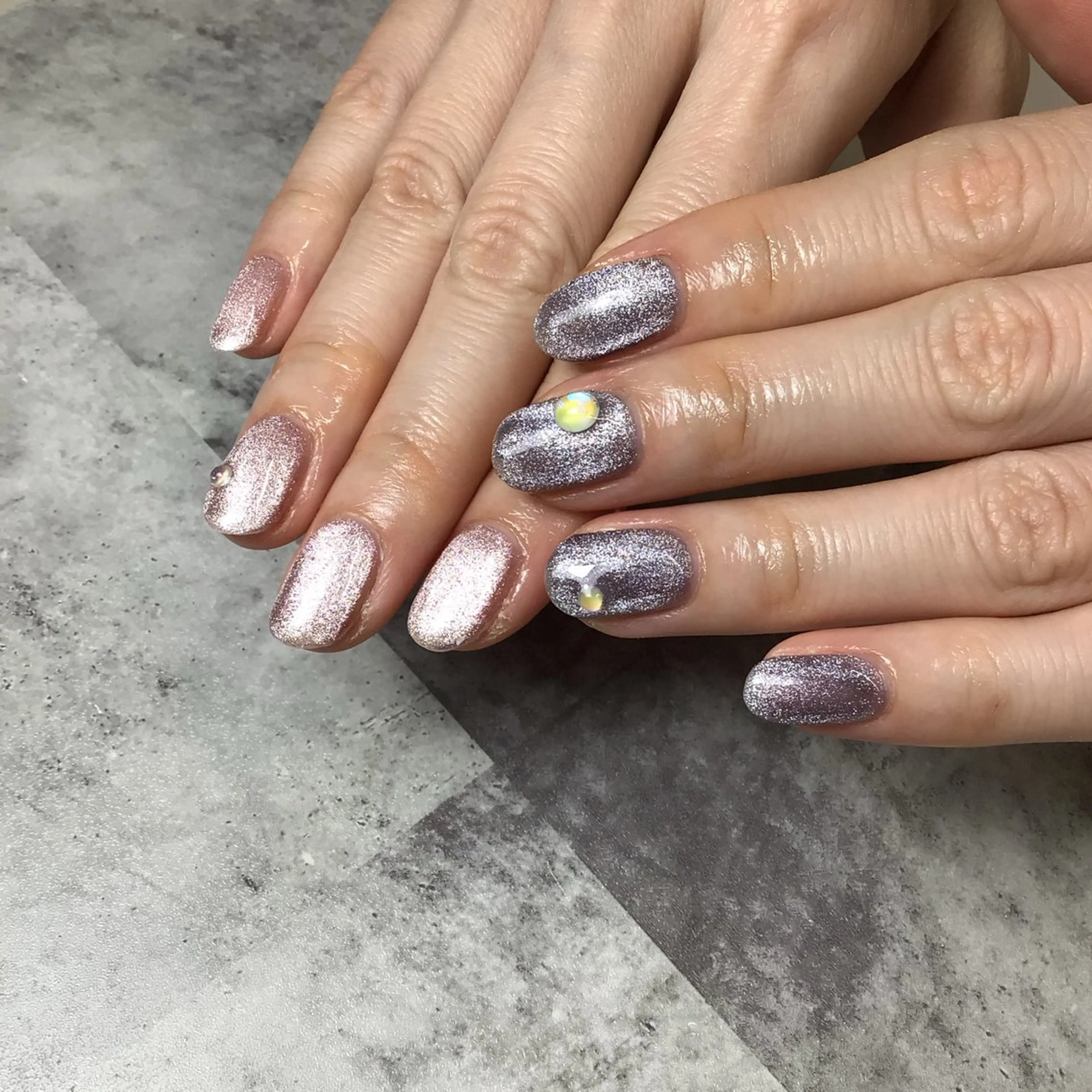 ネイル 長さ出し ジェルネイル マグネットネイル 持ち込み ワンカラーネイル Nail Day 四条烏丸店のネイルデザイン