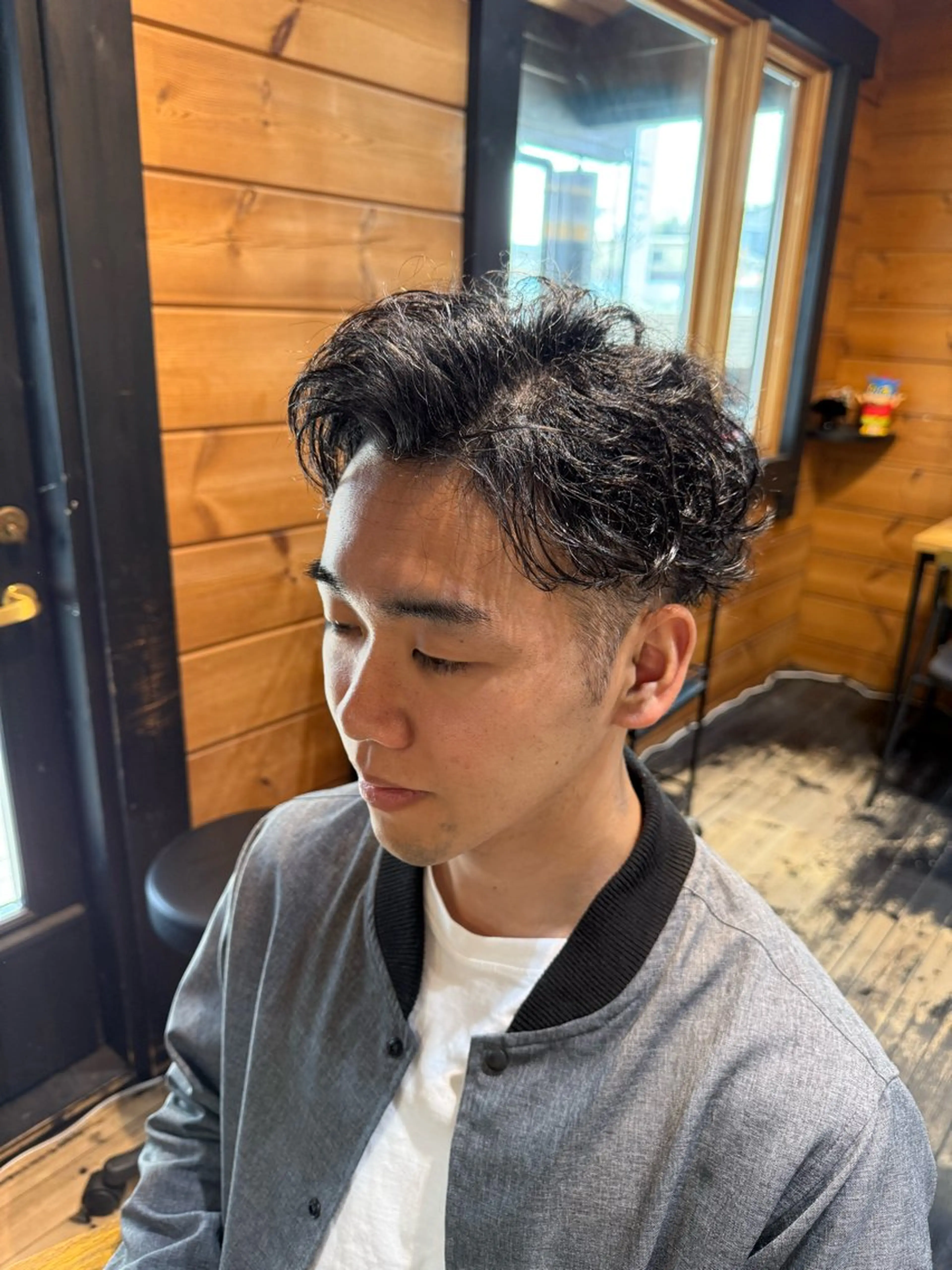 ショート メンズ くせ毛 ショートヘア 古賀 雄大のヘアスタイル
