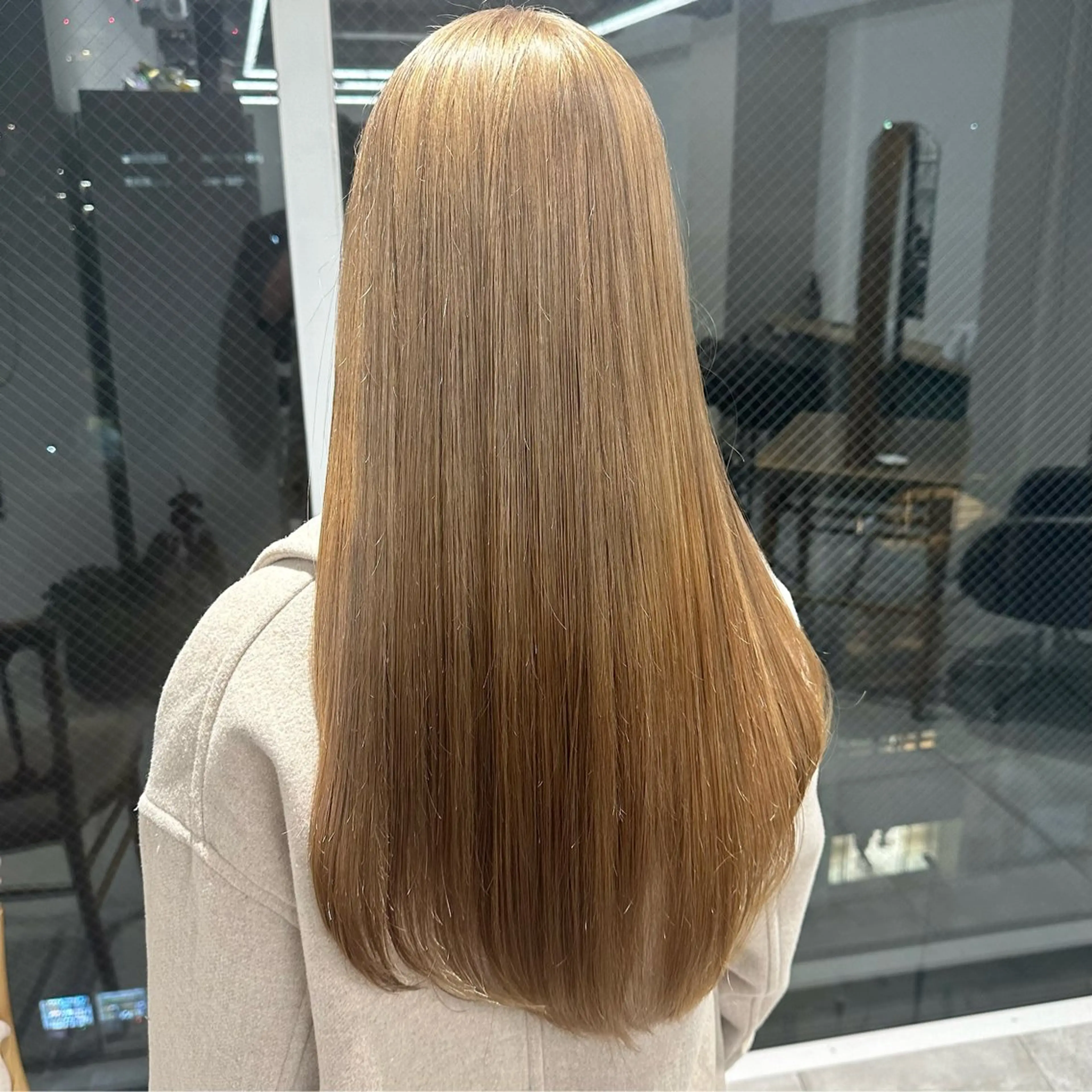 セミロング カラー ブリーチなし/レイヤ ー特化🌈Tommyのヘアスタイル